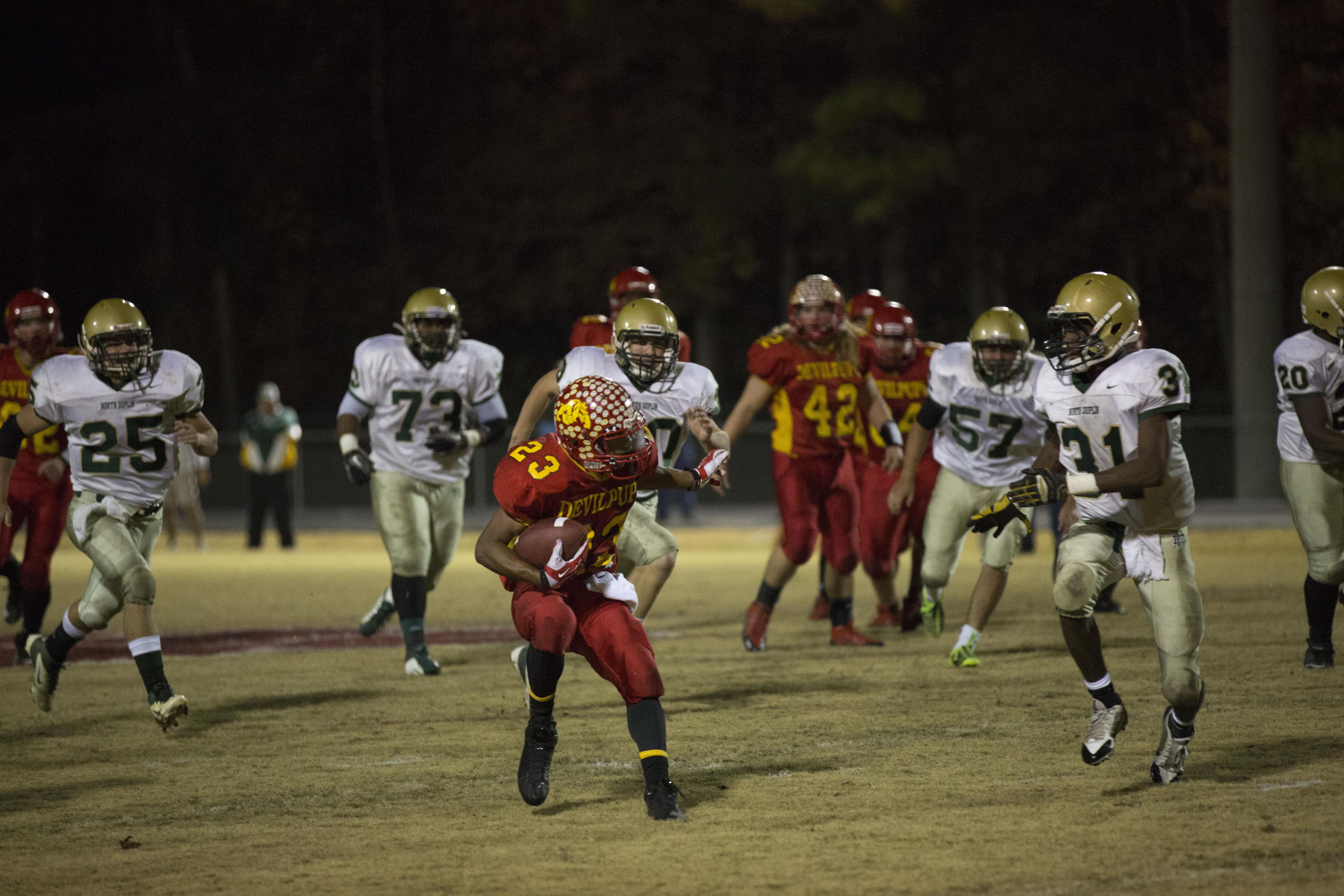 Devilpups Tame Rebels Win 28 12 Marine Corps Base Camp Lejeune