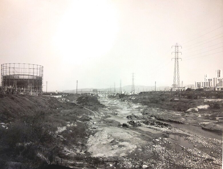 Riverbed prior to channelization near Union Station in downtown Los Angeles.