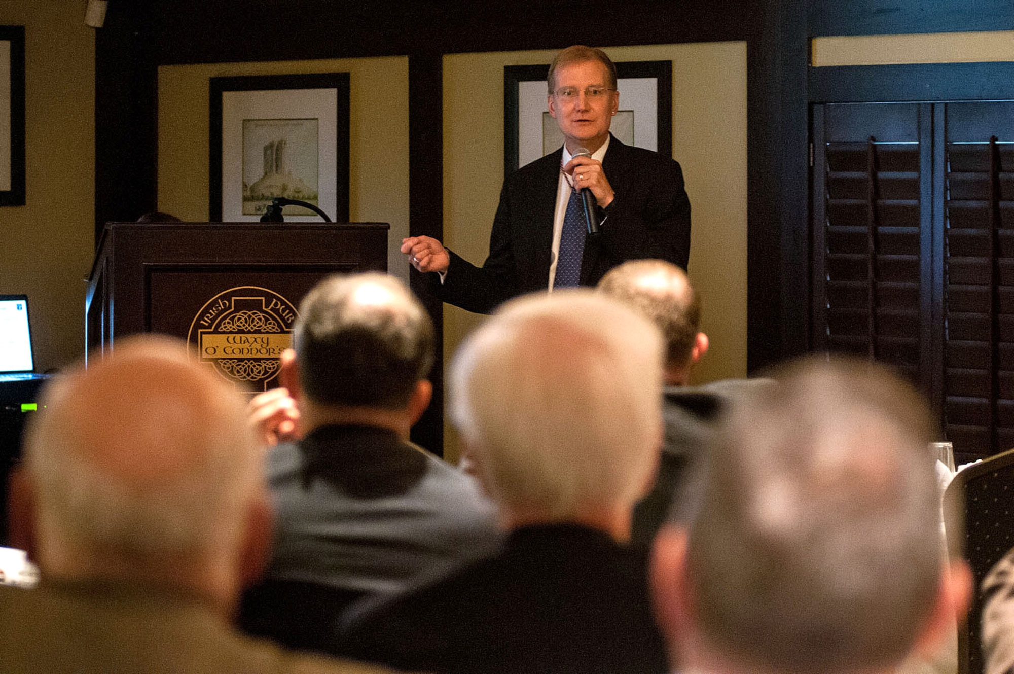 LEXINGTON, Mass. - Steven Wert, Battle Management program executive officer, speaks at the Hanscom Representatives Association meeting Sept. 27. Wert presented an overview of his organization, an outlook for the upcoming year and current trends for the portfolio. (U.S. Air Force photo by Mark Herlihy)