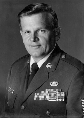 Senior Master Sgt. Robert Stillwell poses for an official photo taken shortly before retiring from the Air Force in 1994.  Stillwell spent many years serving as a graphic artist and illustrator at Air Force bases across the country.  (Courtesy photo)