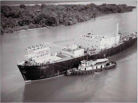 Jadrová elektráreň "Sturgis" na ústí Panamského prieplavu (1968). Zdroj: Army Signal Corps, RG 111; National Archives and Records Administration - College Park, Md.
