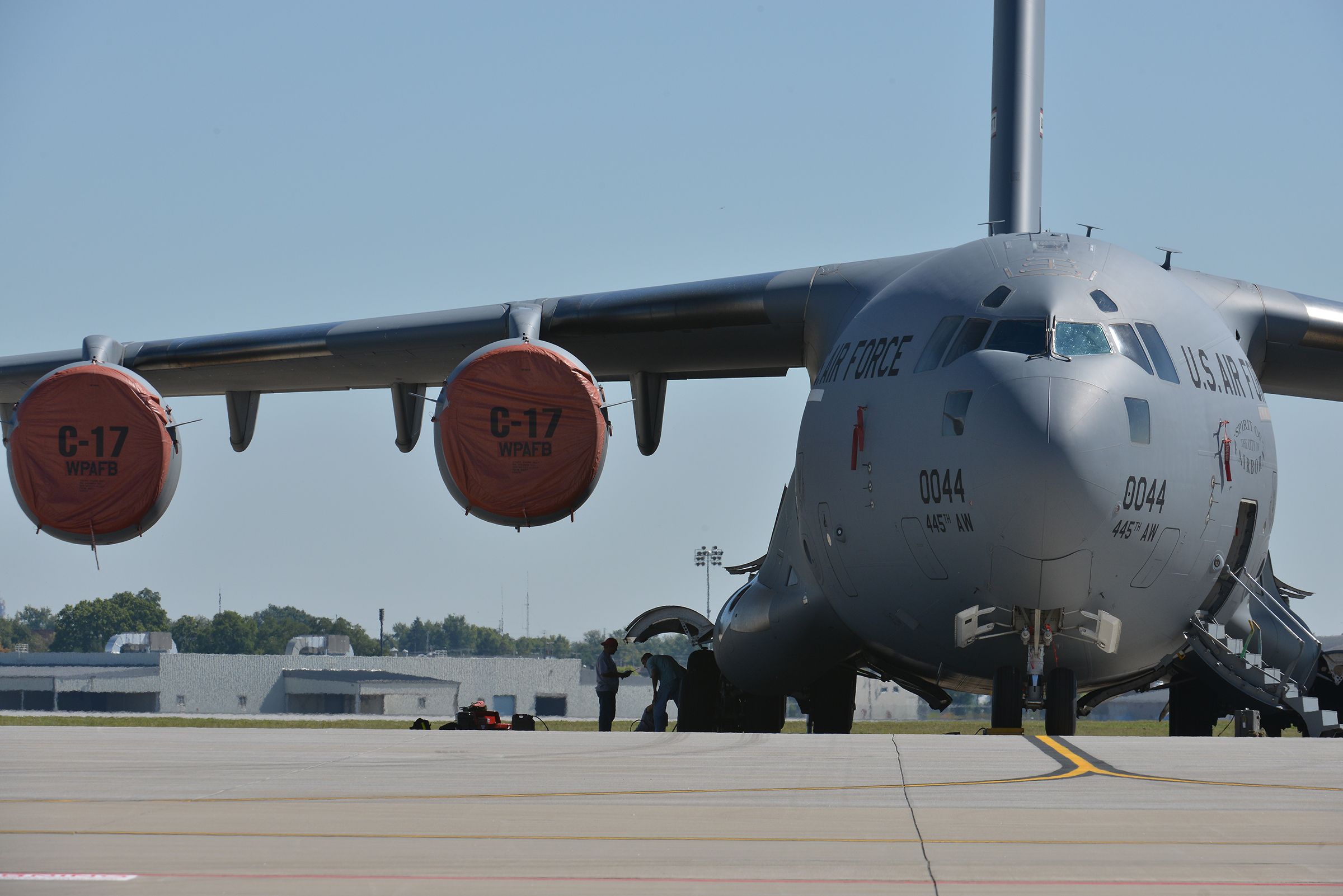 445 AW C17 hits new milestone > 445th Airlift Wing > Article Display