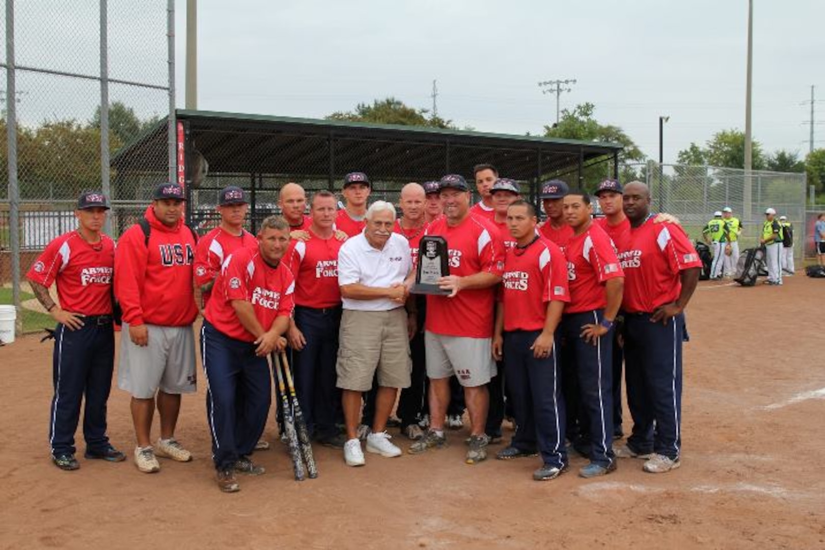 The 2013 Armed Forces Mens Softball Team took bronze at ASA National Softball Championship in Ridgeland, MS 26-30 September.
