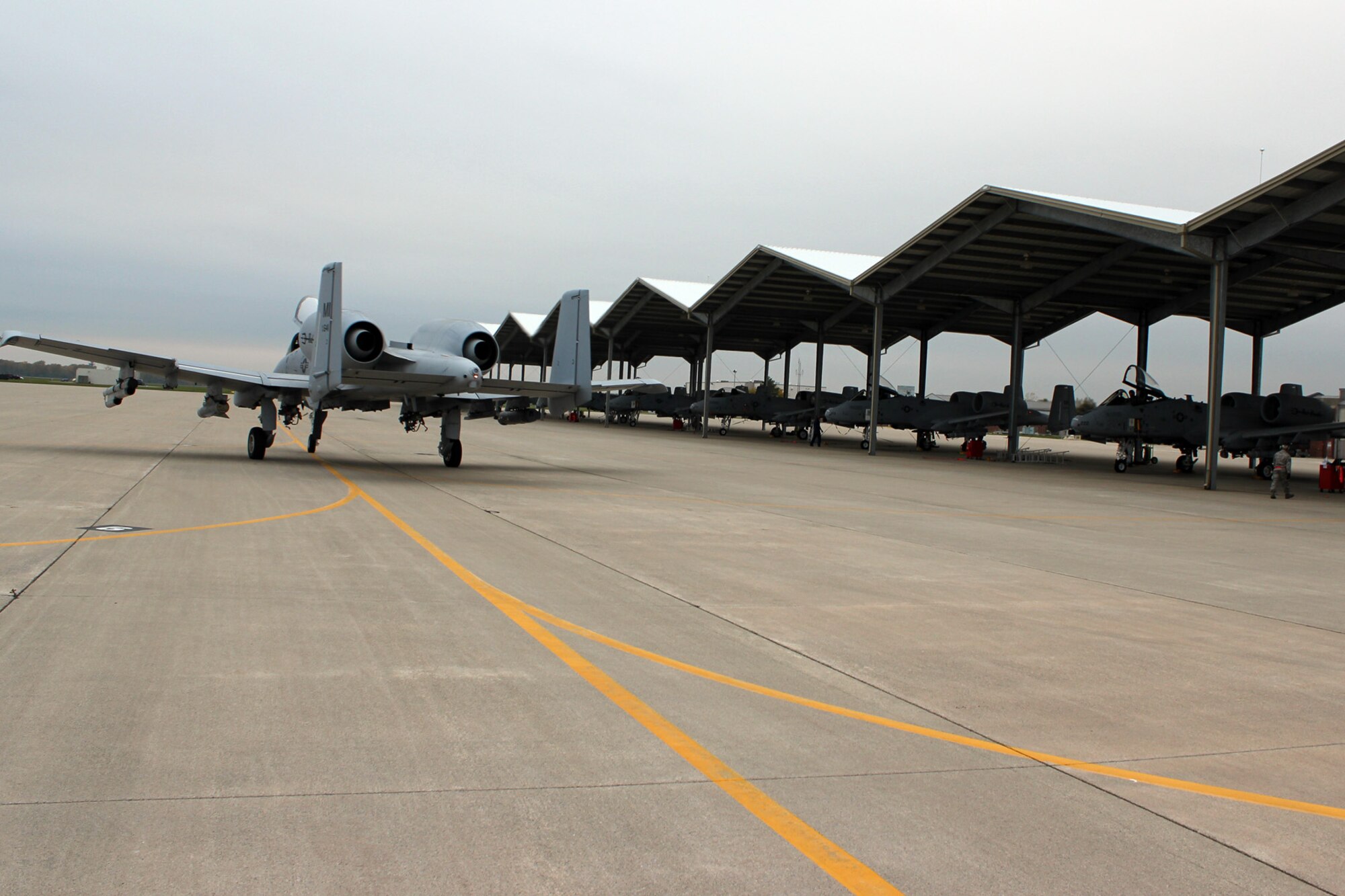 131017-Z-VA676-029 – An A-10 Thunderbolt II taxis out to the runway prior to take-off at Selfridge Air National Guard Base, Mich., Oct. 17, 2013. The sorties generated at Selfridge on Oct. 17 were the first for the 127th Wing at the base since before the partial government shutdown began on Oct. 1. Selfridge personnel launched both A-10s and KC-135 Stratotankers on Oct. 17. (Air National Guard photo by TSgt. Dan Heaton / Released)