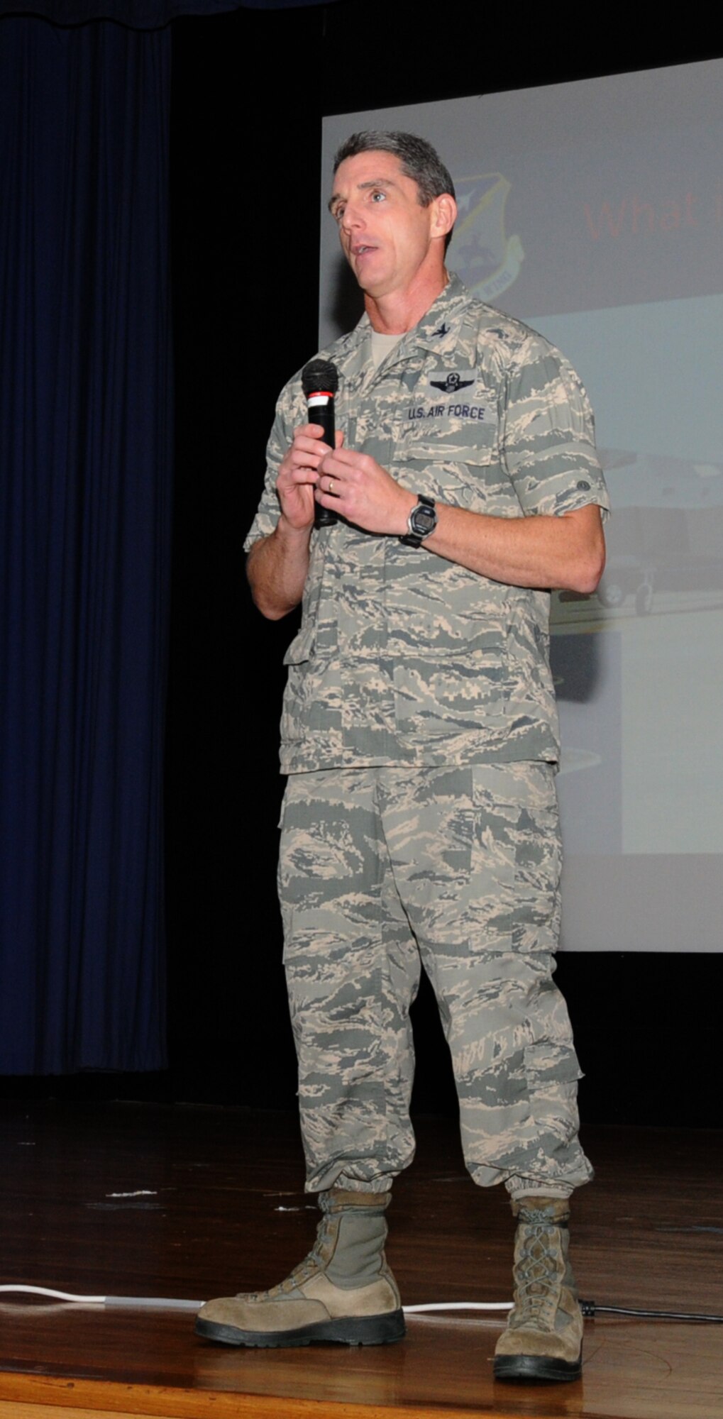 Col. Keith Wark, 192nd Fighter Wing commander, kicks-off the annual Wingman Day for airmen in the wing. The unit conducted its annual Wingman Day October 6, 2013. Airmen from the unit received training on resiliency, safety and participated in a 5k “Suicide Awareness” run sponsored by the 192nd Services Flight. (U.S. Air National Guard photo by Master Sgt. Carlos J. Claudio/Released)