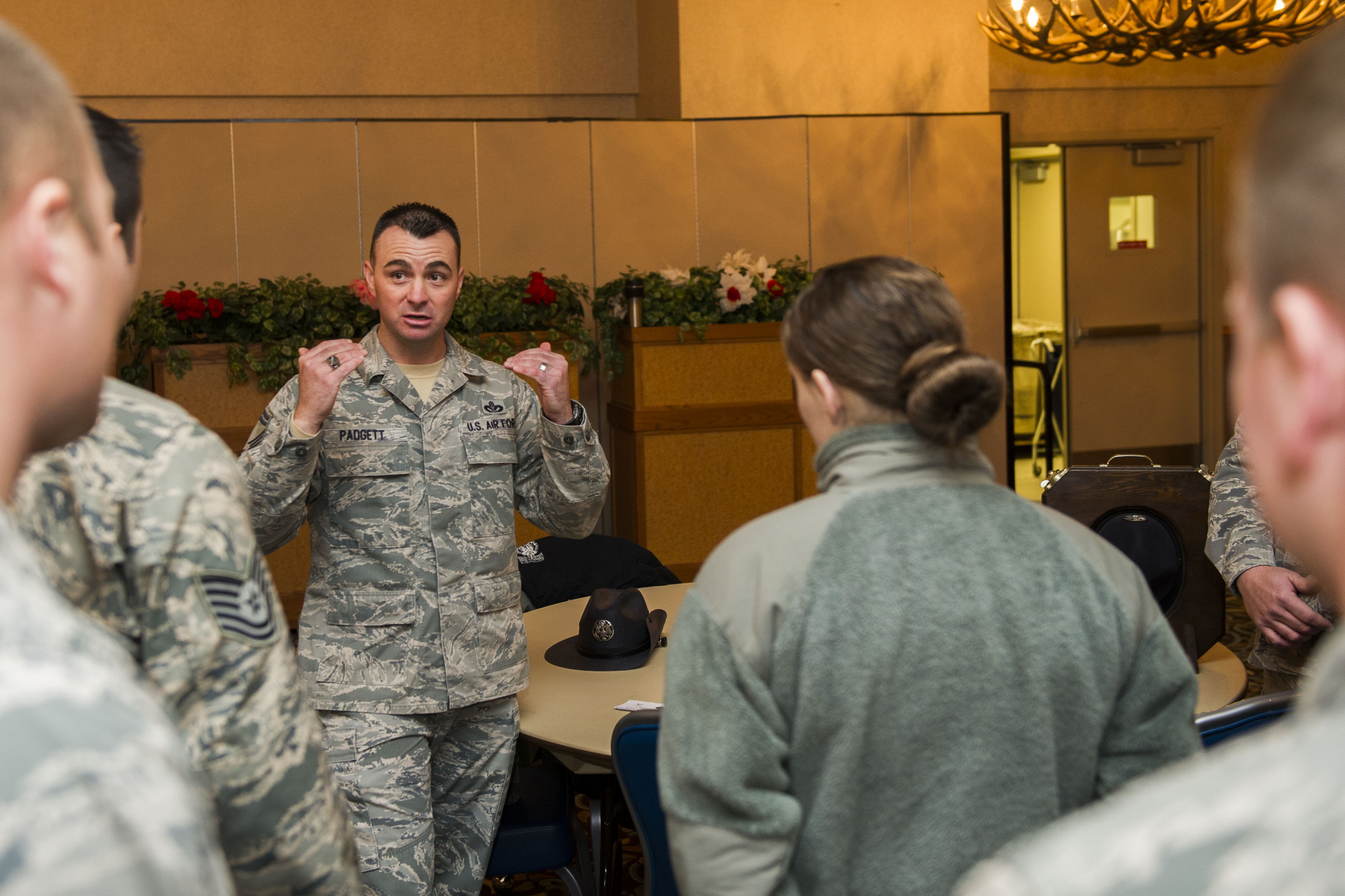 benefits of being in the air force