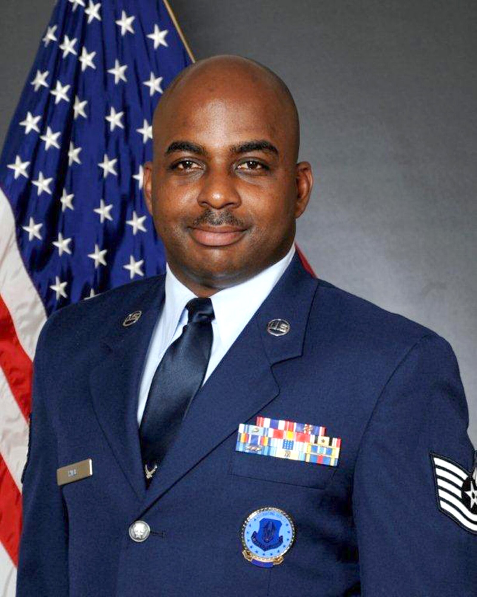 Tech. Sgt. Warren Hill has recently joined the 446th Airlift Wing recruiting team.  He brings with him five years of experience recruiting and will canvass the Tacoma area for people interested in joining the Air Force Reserve. (U.S. Air Force Reserve photo by Sandra Pishner)