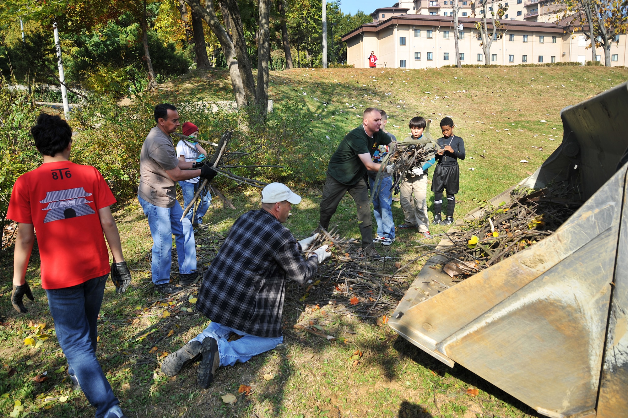 Volunteers clean up the Mustang Valley Park at Osan Air Base, Republic of Korea, Oct. 26, 2013. In order to maintain the park’s cleanliness, the groups plan on seasonal cleaning when the leaves fall and at the beginning of spring. (U.S. Air Force photo/Staff Sgt. Emerson Nuñez)