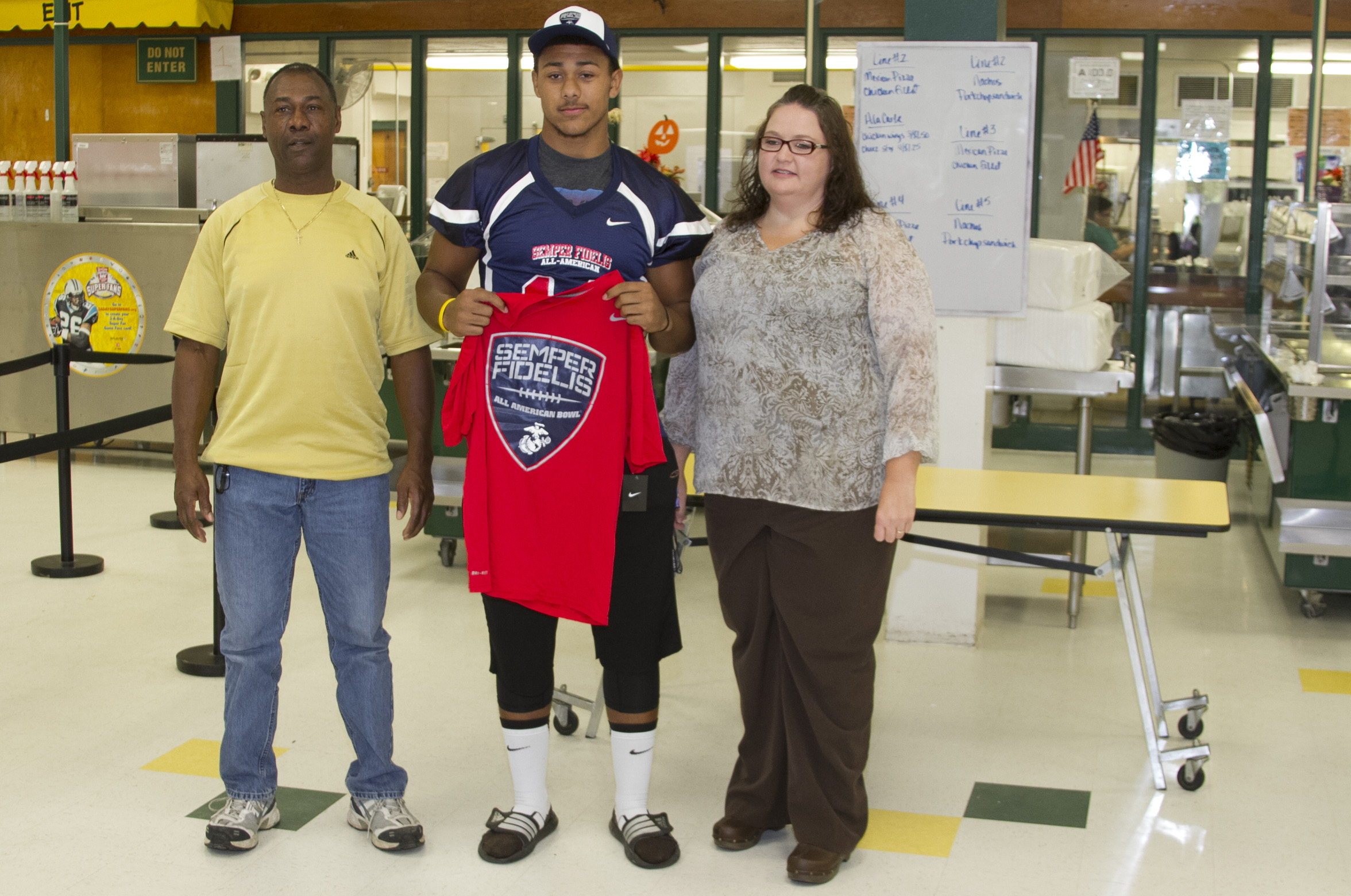 Pine Forest S Landry Selected For Semper Fidelis All American Bowl