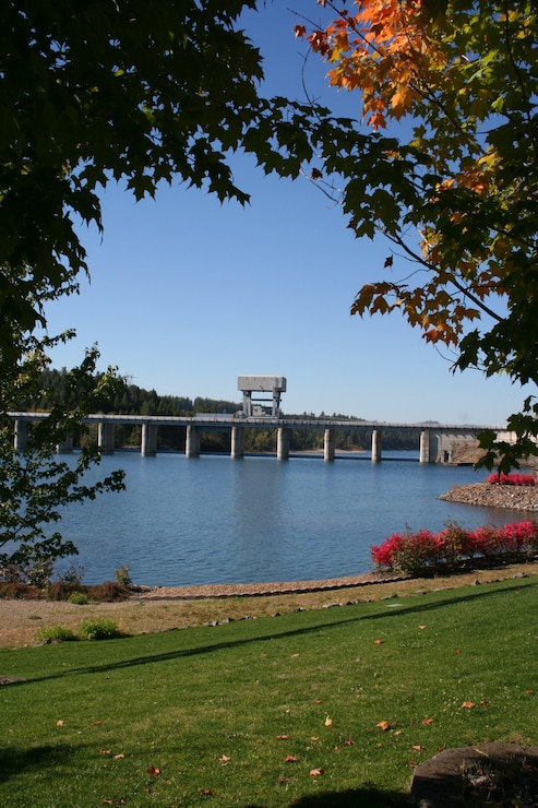 Fall Foliage at Albeni Falls Dam