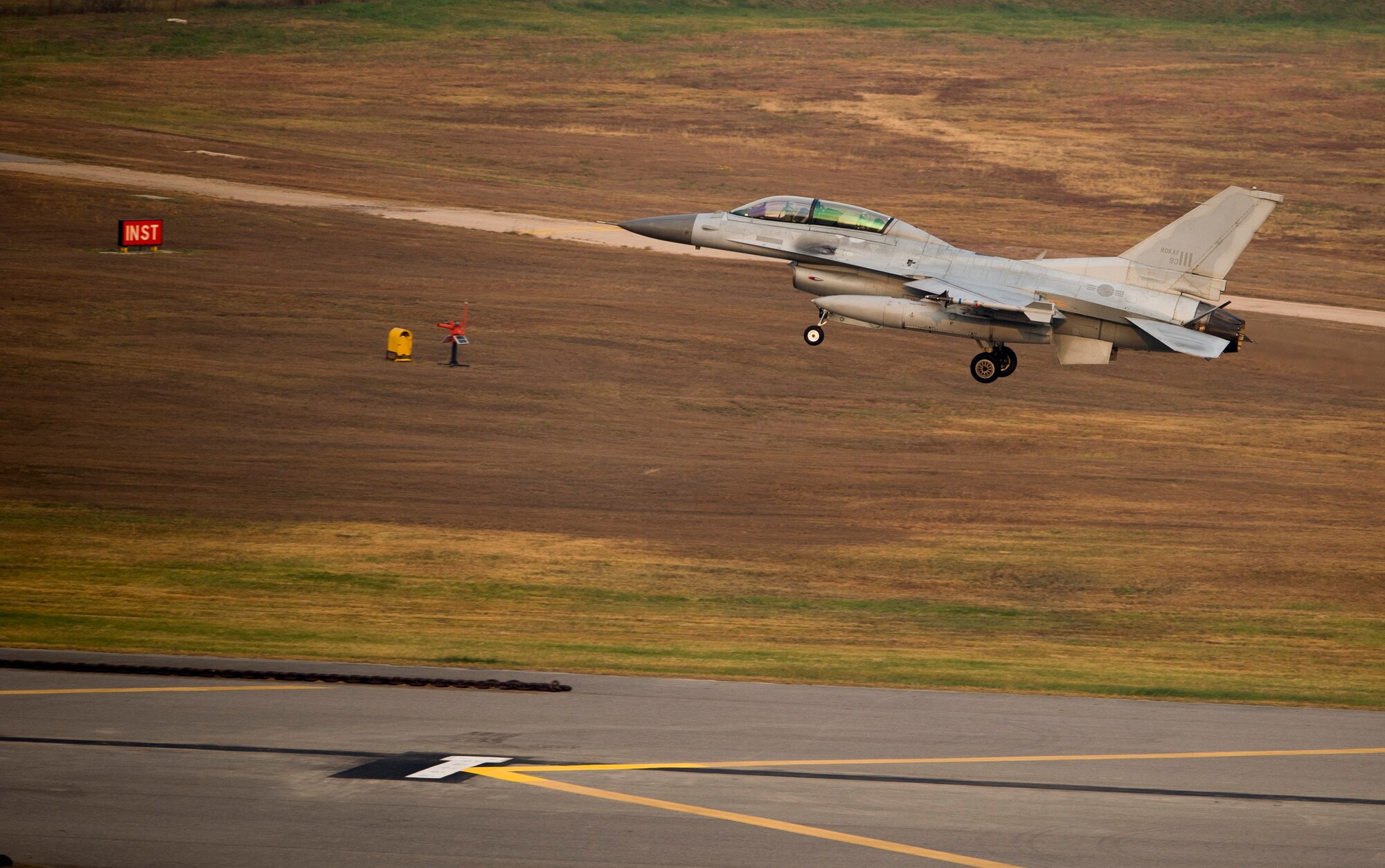 A Republic of Korea F-16 Fighting Falcon lands after a sortie during Max Thunder at Kunsan Air Base, Republic of Korea, Oct. 29, 2013. This is the 11th Max Thunder exercise, which fosters bilateral aerial training between the Korea Air Power Team to include the U.S. Air Force, Marine Corps and the Republic of Korea air force. (U.S. Air Force photo by Senior Airman Armando A. Schwier-Morales)