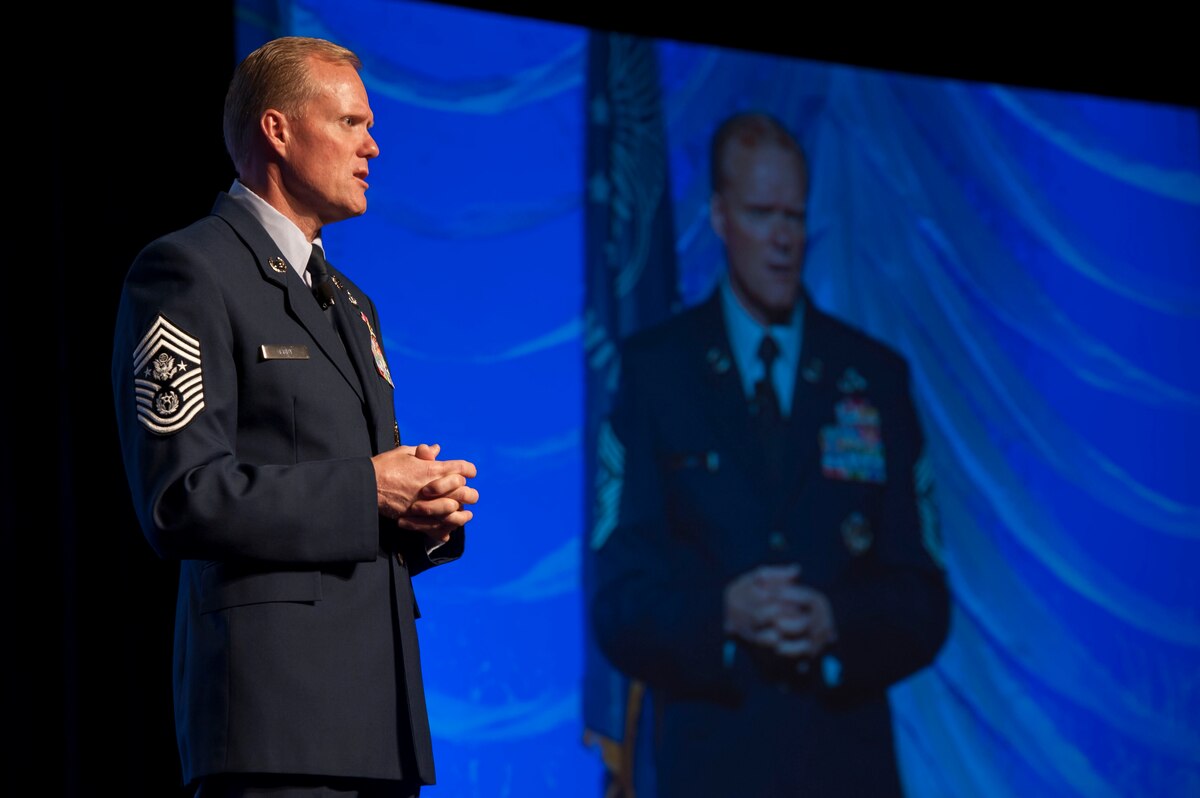 Past, present AF leaders gather at AFSA conference > Air Force