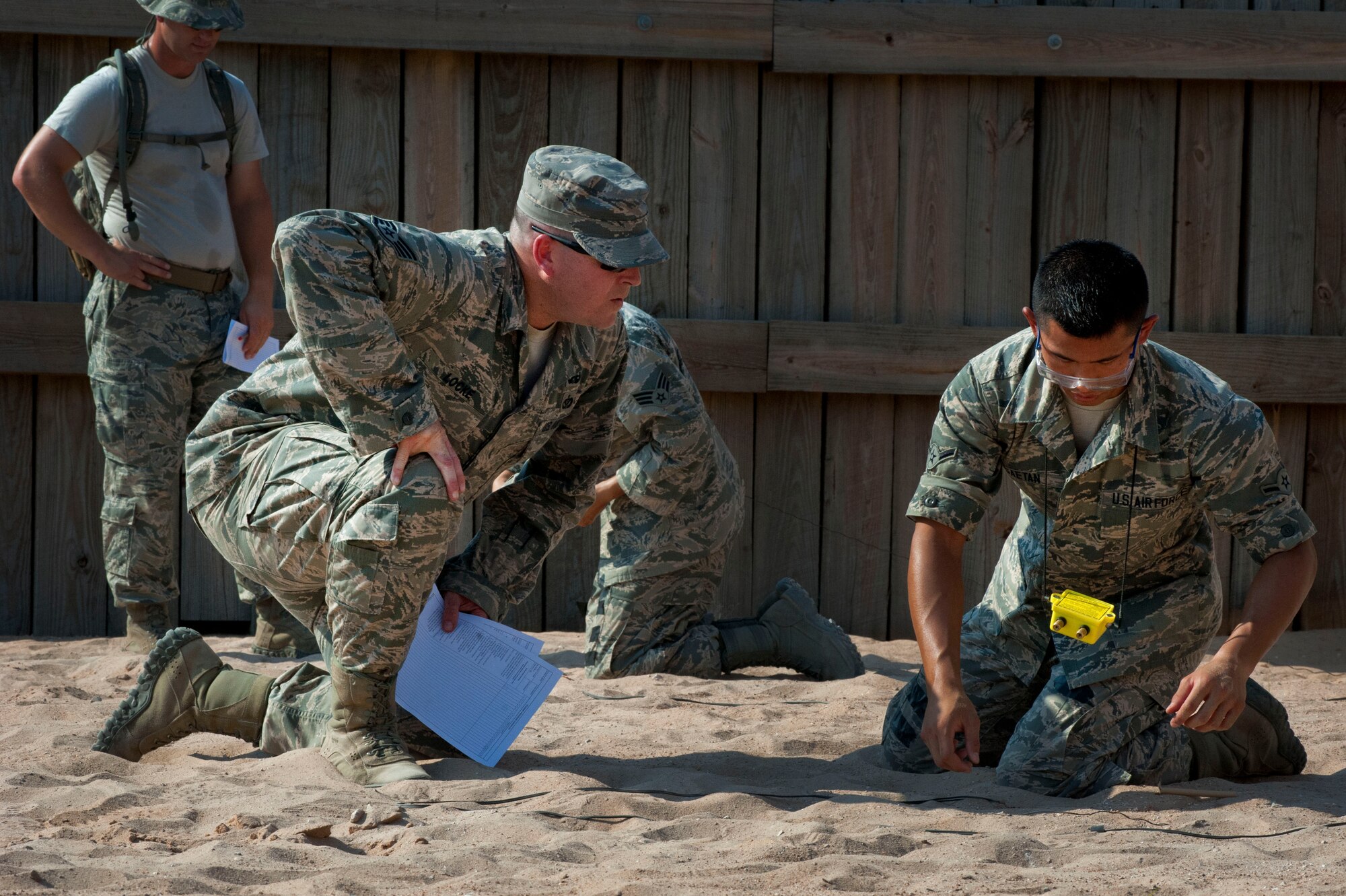 Explosive Ordnance Disposal instructors from Sheppard Air Force Base teach students Sept 6. EOD disposes of explosives that are of criminal, military, nuclear or biological origin. U.S. Air Force photos/Airman 1st Class Jelani Gibson) 