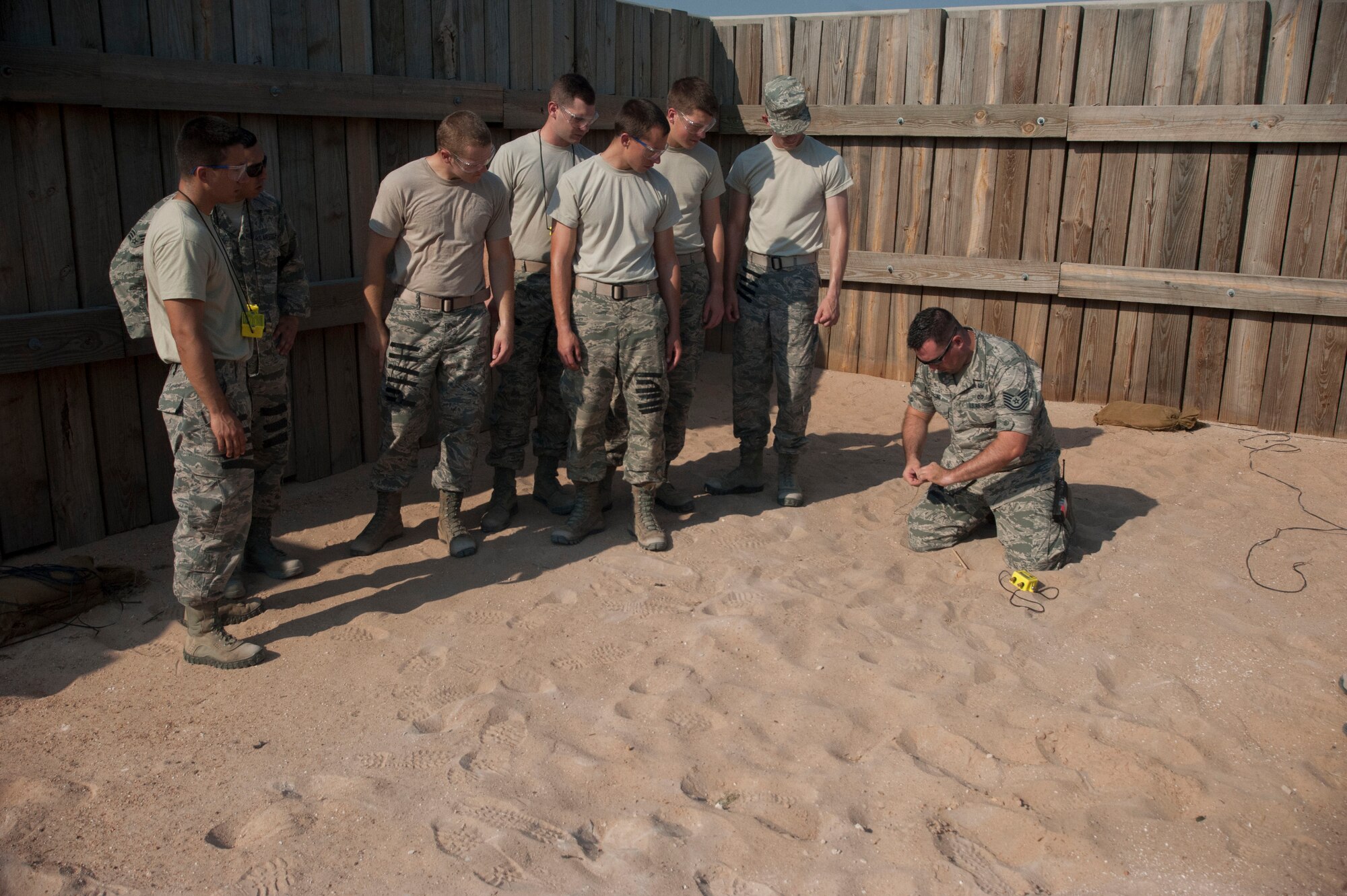 Explosive Ordnance Disposal instructors from Sheppard Air Force Base teach students Sept 6. EOD disposes of explosives that are of criminal, military, nuclear or biological origin. U.S. Air Force photos/Airman 1st Class Jelani Gibson) 