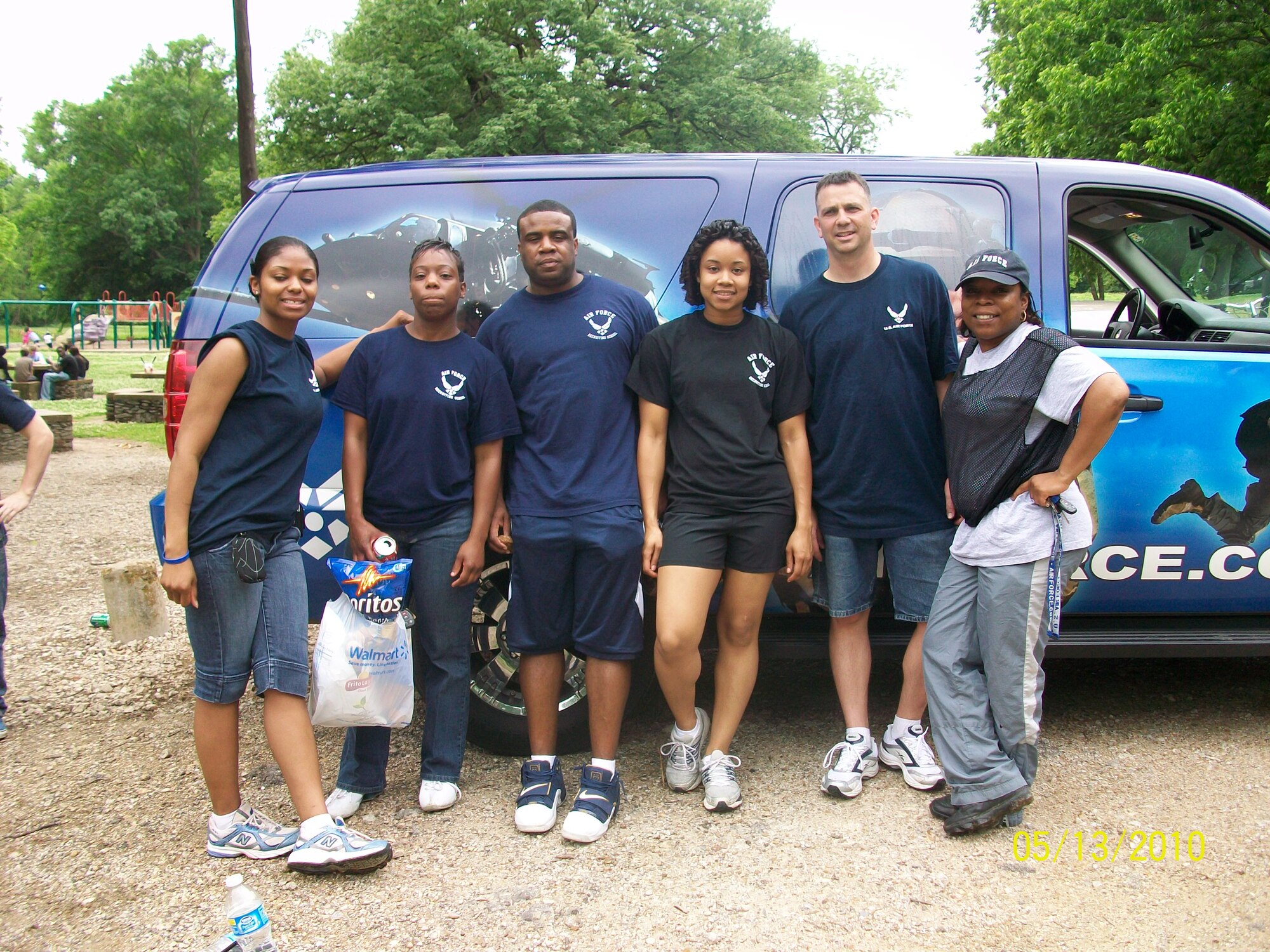 (l-r)Tech. Sgt. Brandi Dehorney, Tech. Sgt.  Angela Brown, Tech. Sgt. Arthur Jackson, Tech. Sgt. Ashli Betts, Master Sgt. Shawn Galbraith, Tech. Sgt. Tanya Vinson participate in a recruiting event. (Courtesy photo)