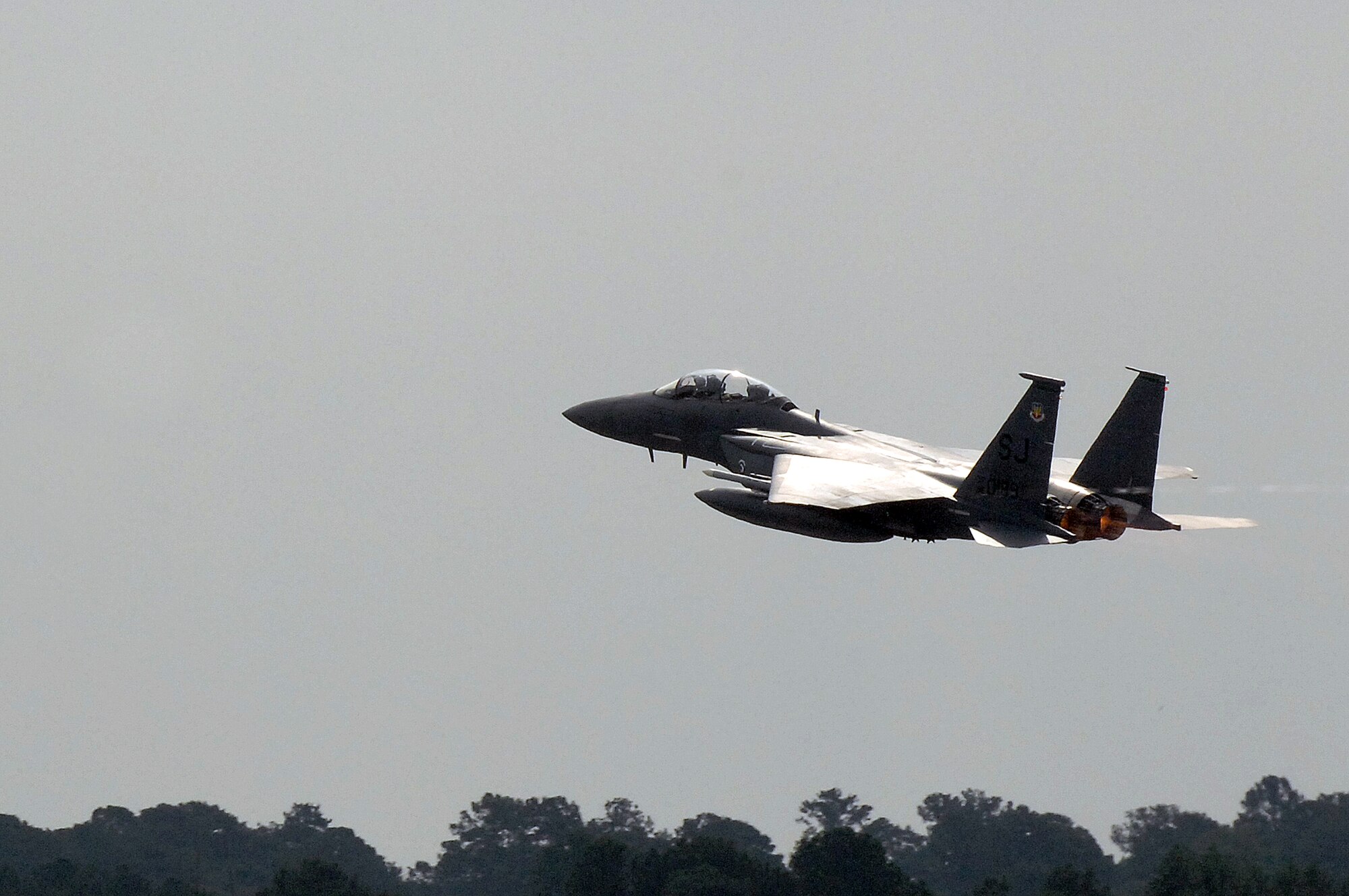 An F-15E Strike Eagle takes off for exercise RAZOR TALON at Seymour Johnson Air Force Base, N.C., Sept. 6, 2013.  A total of 22 Strike Eagle aircrews participated in RAZOR TALON, a monthly joint-force exercise that combines resources from multiple installations across the East Coast.  The exercise employed more than 60 aircraft and personnel from 10 different units.  (U.S. Air Force photo by Airman 1st Class Brittain Crolley)