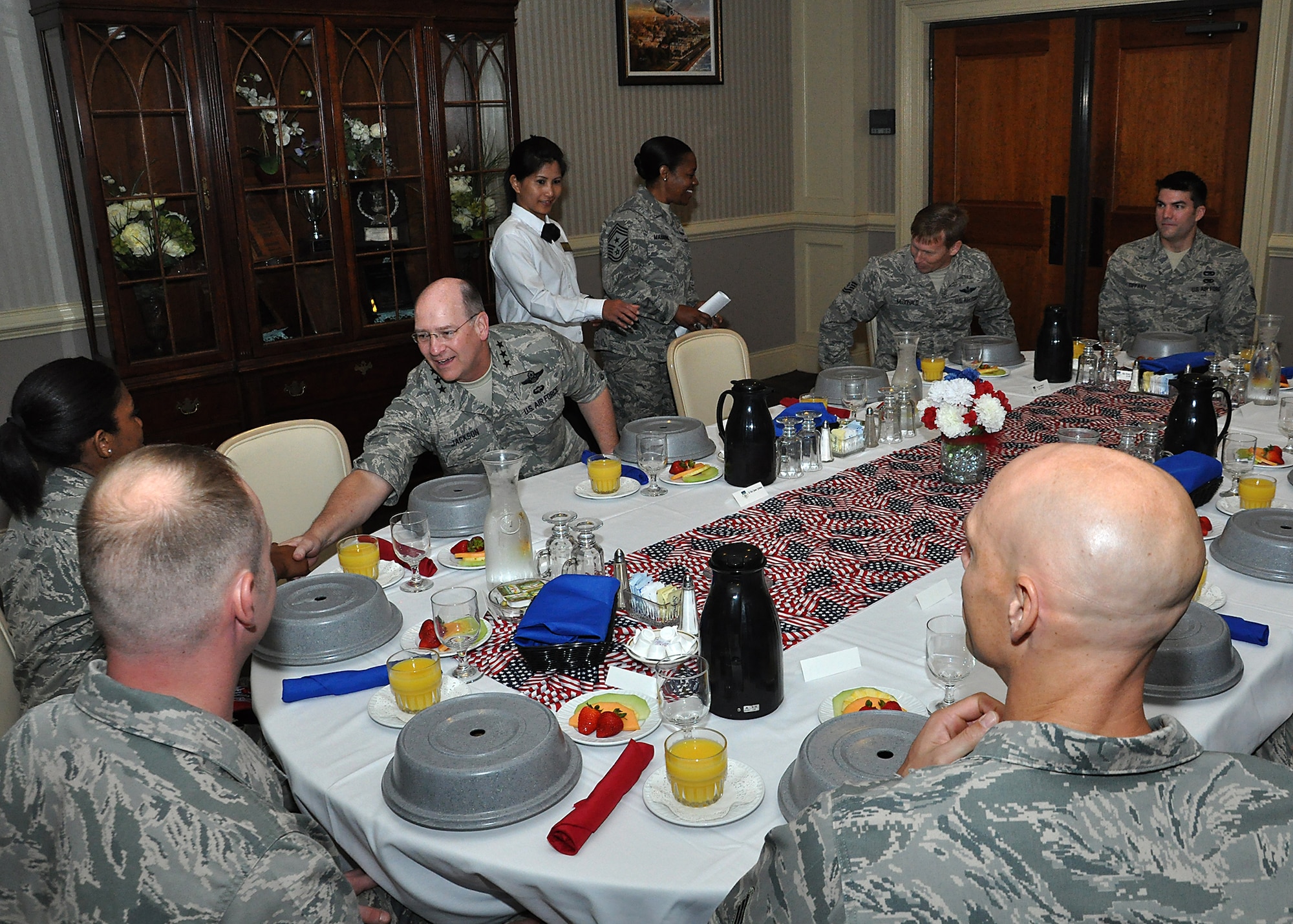 Lt. Gen. James Jackson, Air Force Reserve Command commander, has breakfast with junior enlisted Reservists of the 315th Airlift Wing during his visit to Joint Base Charleston, S.C. The general helped deliver the Air Force's final C-17 Globemaster III Sept. 12. (U.S. Air Force Reserve photo / Michael Dukes)