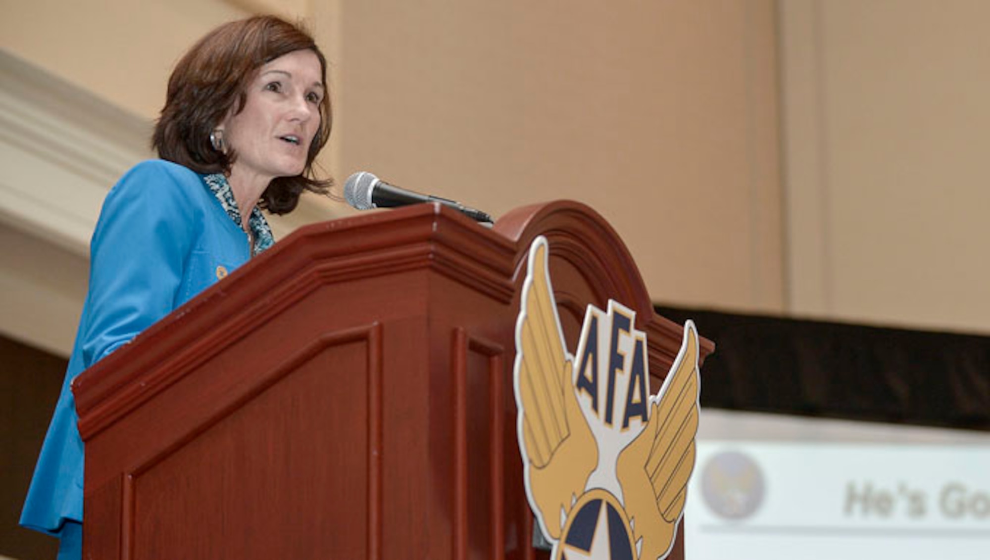 Betty Welsh discusses the impact of multiple deployments on Air Force family members during the Spouse and Family Forum at the 2013 Air Force Association's Air & Space Conference and Technology Exposition Sept. 16, 2013, in Washington D.C. Betty is the wife of Air Force Chief of Staff Gen. Mark A. Welsh III. (U.S. Air Force photo/Michael J. Pausic )