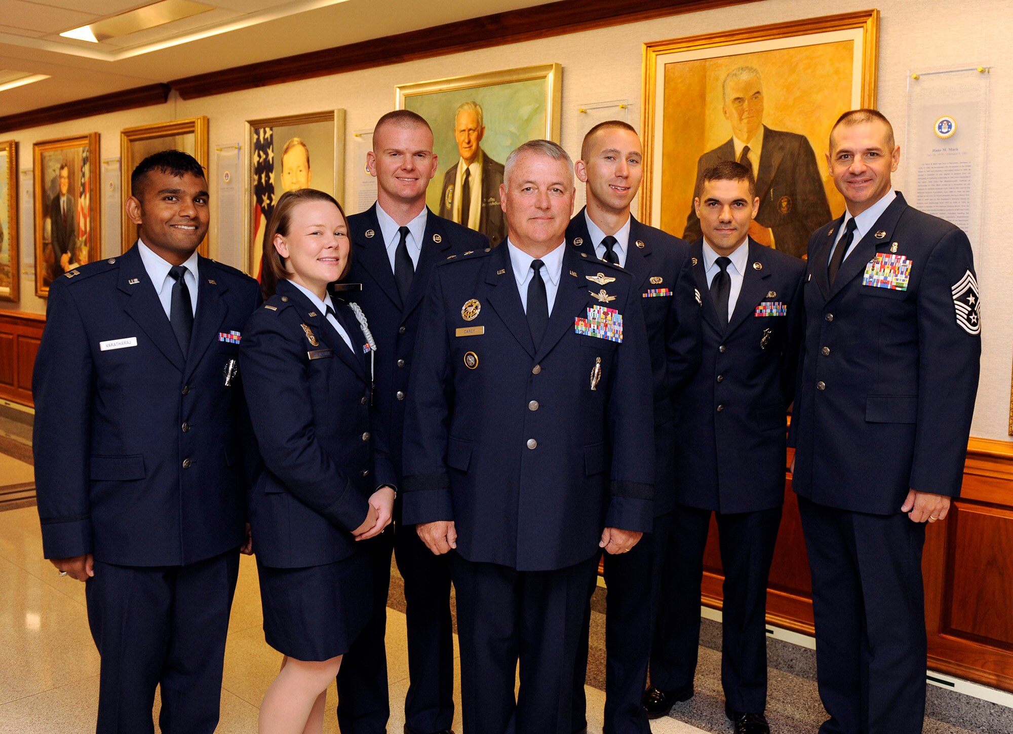 Maj. Gen. Michael Carey, 20th AF commander (center) brought a small
delegation of Airmen to brief Air Force leadership Sept. 4 in Washington,
D.C., on the mission, the people, the history and the way-ahead of the
Department of Defense's only immediate response nuclear alert force.  20th
AF Airmen from Minot Air Force Base, N.D., F.E. Warren AFB, Wyo., and
Malmstrom AFB, Mont., are (left to right) Capt. A.J. Varatharaj, 91st
Missile Wing ; 1st Lt. Megan Sylvester, 20th AF; Staff Sgt. Gary Murley,
90th MW;  SrA Kyle Murphy, 341st MW; Staff Sgt. Walter Bernardo, 91st MW;
and Chief Master Sgt. David Nordel, 20th AF. (U.S. Air Force photo by Andy Morataya)