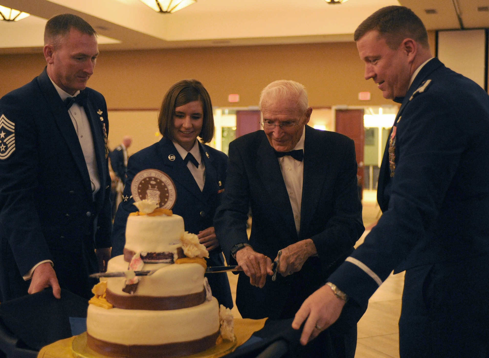 Air Force Ball celebrates 66 years of history > Air Force Special