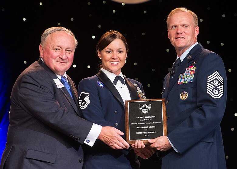 12 Outstanding Airmen Of The Year Shine At Gala U S Air Force Article Display