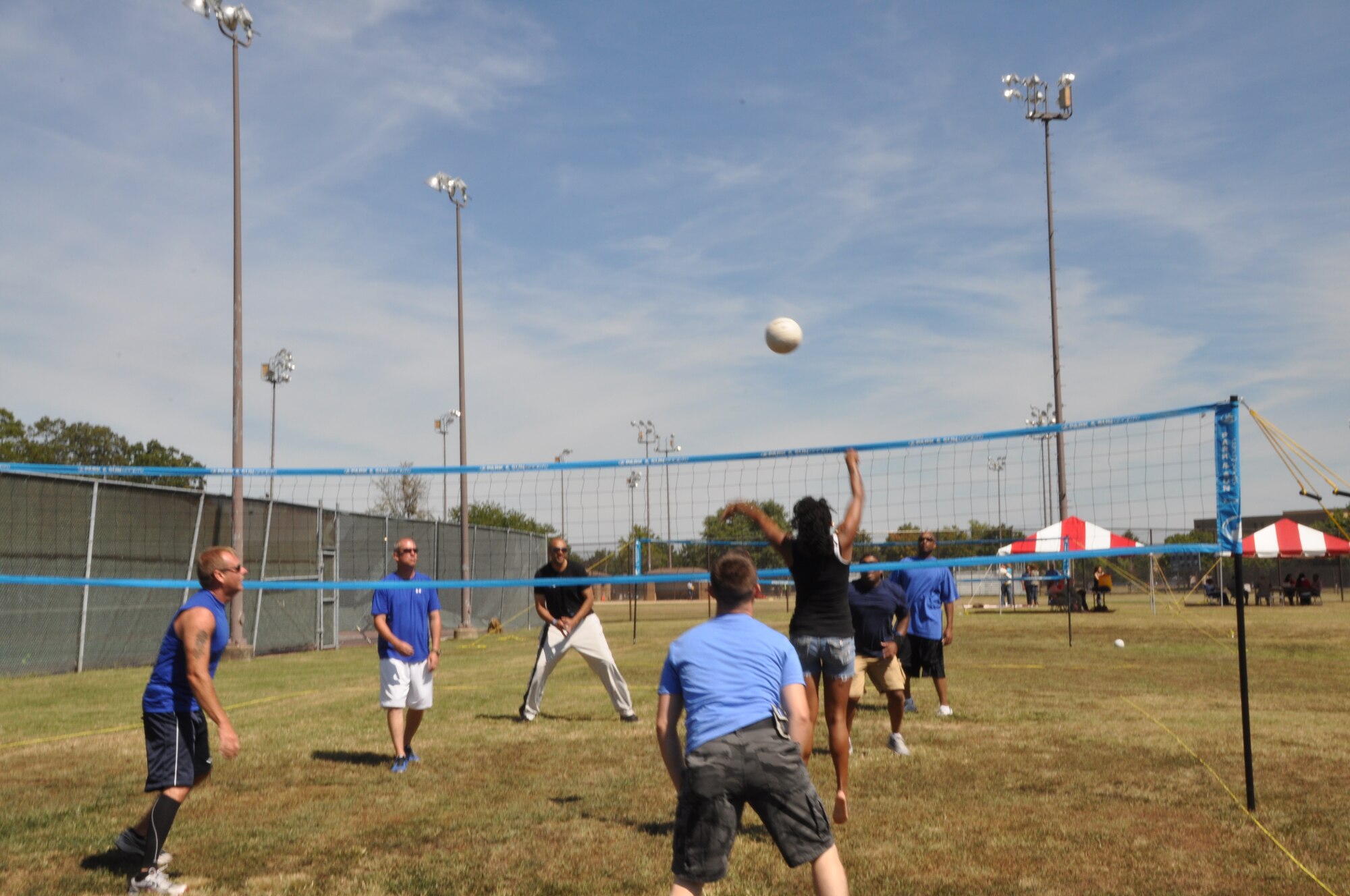 Members from the 459th Maintenance Group play a friendly game of volleyball at Joint Base Andrews, Md., September 15, 2013. Volleyball was one of the many sports at the wing’s family day event. (U.S. Air Force photo/ Staff Sgt. Katie Spencer) 