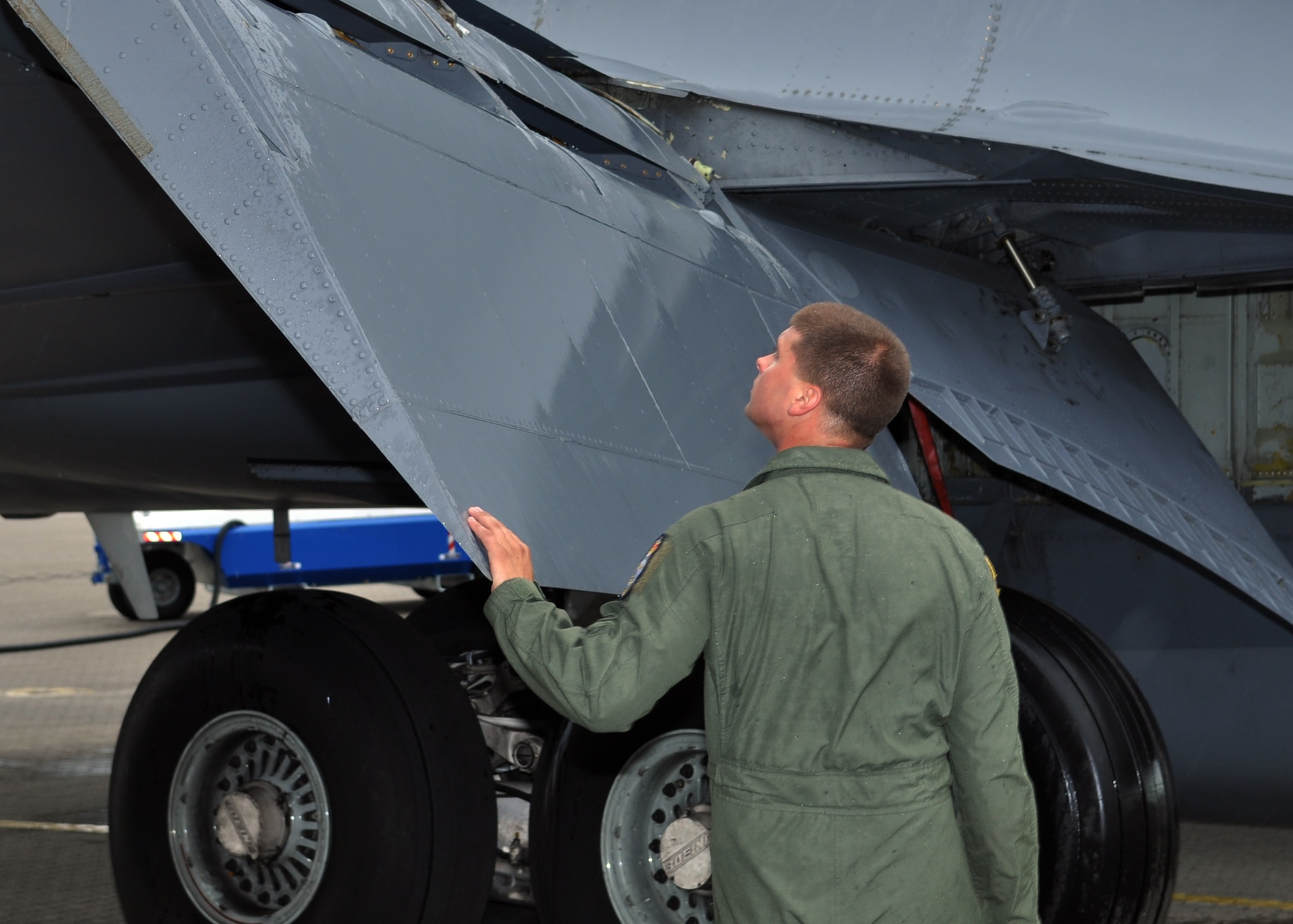U.S. Air Force Staff Sgt. Keith Shaff, 100th Aircraft Maintenance Squadron dedicated flying crew chief, conducts a pre-flight inspection on a KC-135R Stratotanker Sept. 16, 2013, on Ørland Main Air Station, Norway. Shaff and other maintainers kept aircraft ready to carry out a multitude of missions during the Arctic Challenge exercise, which included participation from Sweden, Finland, the U.K., Norway, the U.S. and NATO. (U.S. Air Force photo by 1st Lt. Christopher Mesnard/Released)
