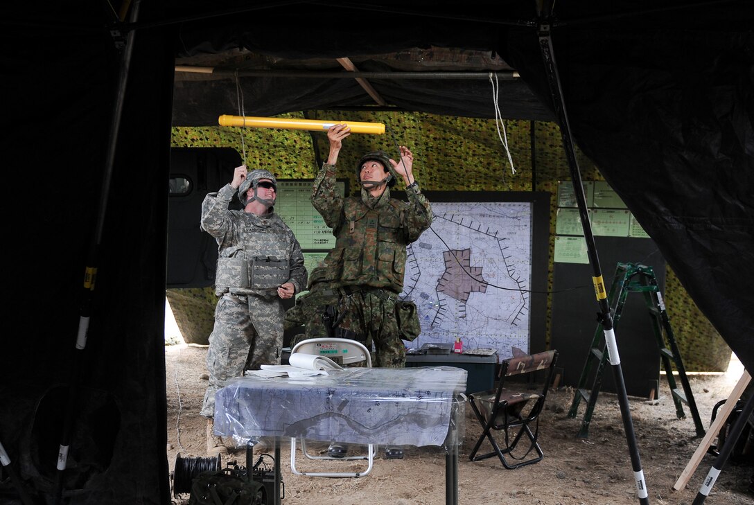 U.S. soldiers and members of the Japanese Ground SelfDefense Force