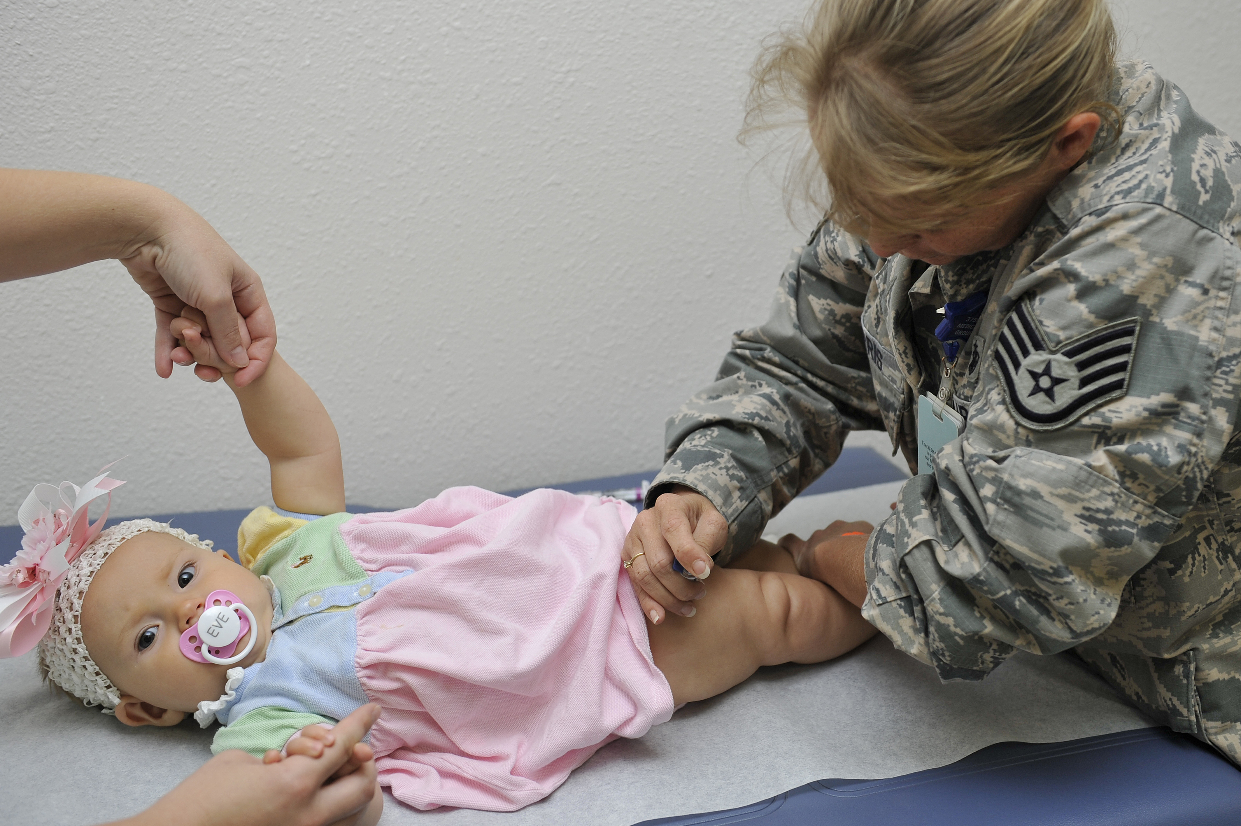 scott afb immunizations