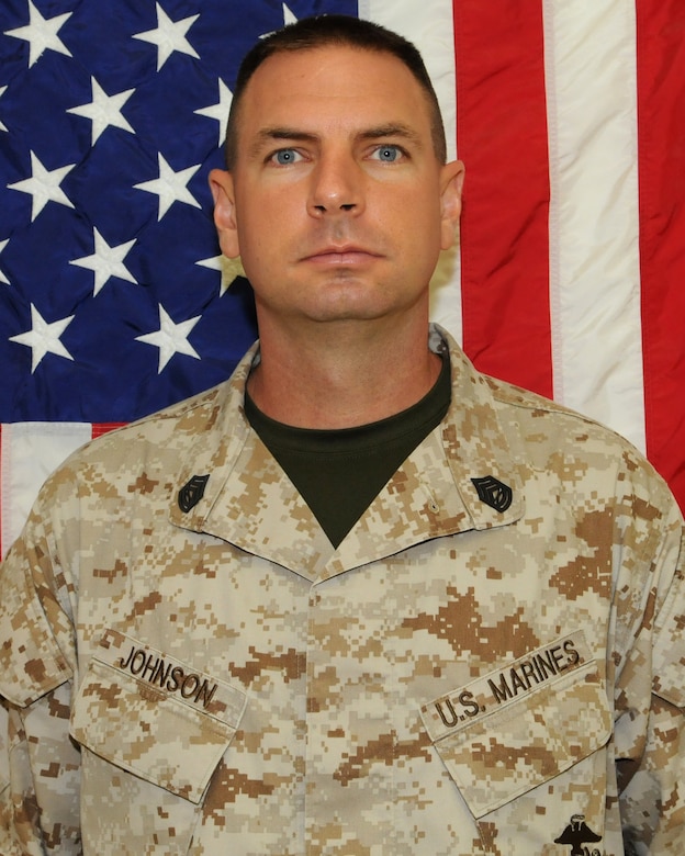 Marine Assigned to NMCB 11 Named 2013 USO Volunteer of the Year ...