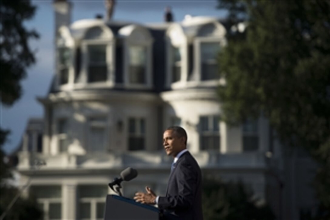 President Barack Obama delivers remarks during a memorial service at the Marine Barracks in Washington, D.C., Sept. 22, 2013. The service honored the victims of the Sept. 16 shooting rampage at the Washington Navy Yard.