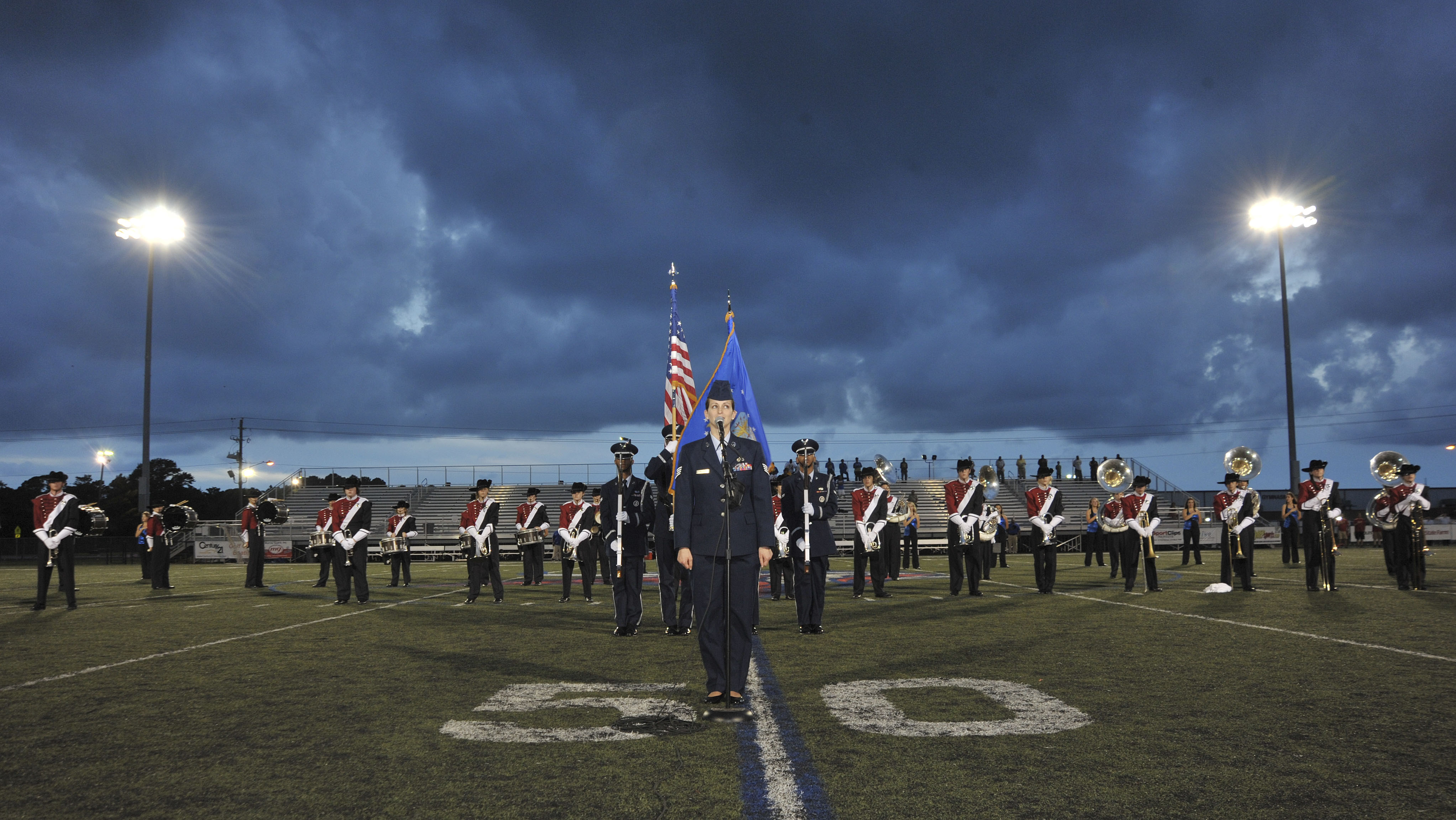 Ft. Walton Beach High School honors Wounded Warriors > Hurlburt Field