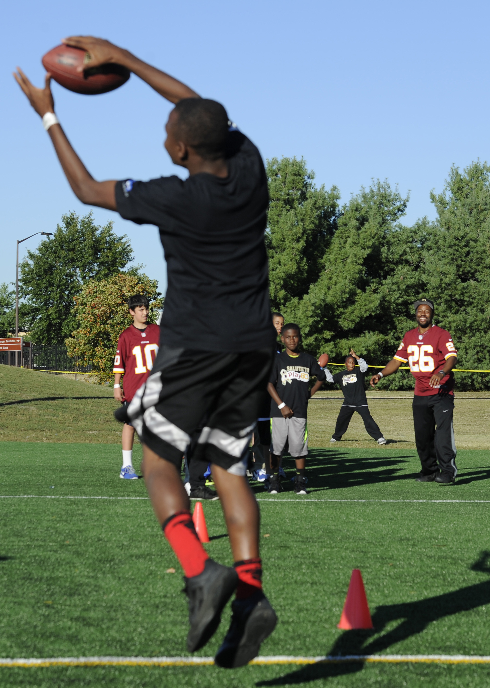 Redskins Encourage Youth Activity