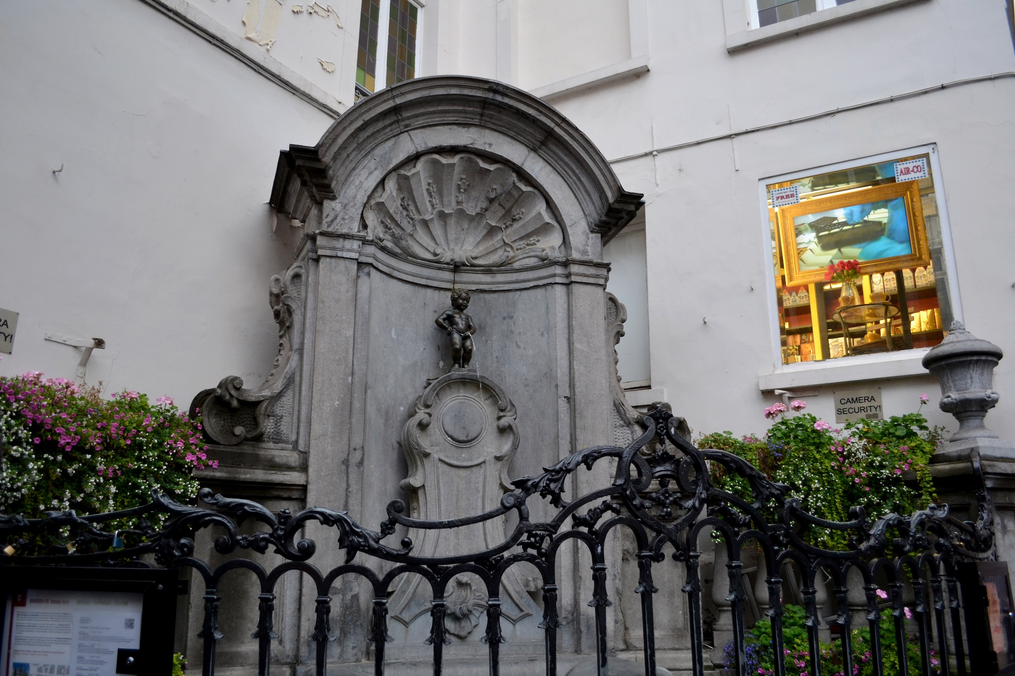 Located in Grand Place Square, the famous Manneken Pis Fountian stands as an iconic tourist destination in Brussels. Other popular tourist destinations include the Royal Palace of Laeken, St. Michael and Gudula Cathedral, Atomium and the Cinquantenaire Triumphal Arch. (U.S. Air Force photos/ Staff Sgt. Evelyn Chavez)