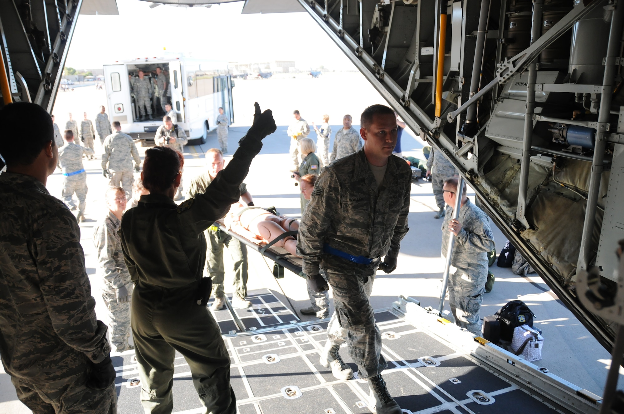 Reserve units take part in extensive patient evacuation exercise > Air ...