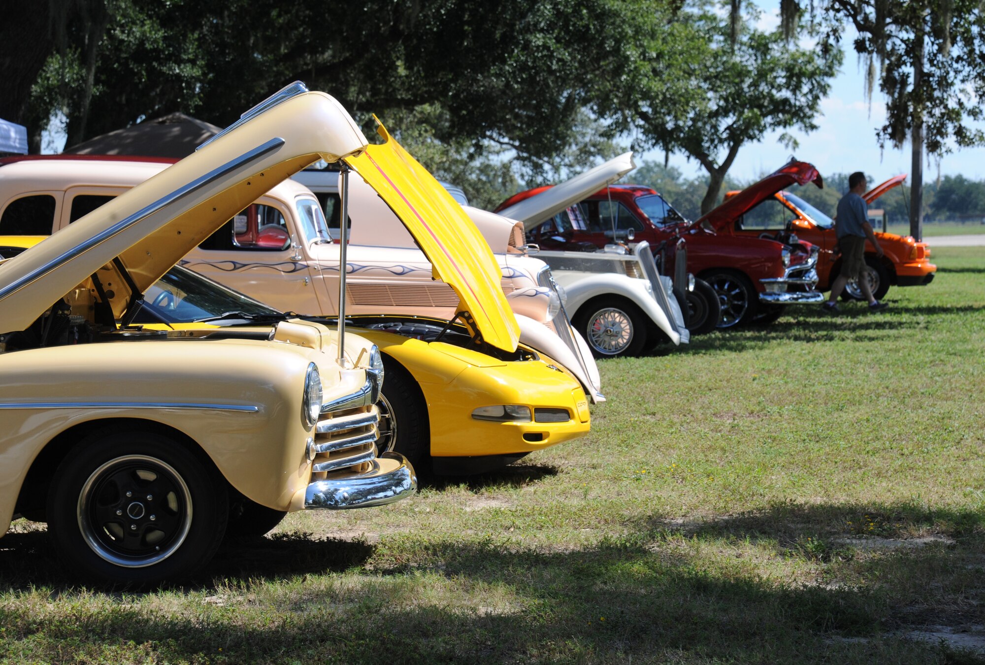 Antique vehicles are lined up for prospective viewing at Marina Park during the Cruisin’ Keesler 10th Annual Car Show on Sept. 28, 2013, at Keesler Air Force Base, Miss. (U.S. Air Force photo by Kemberly Groue)