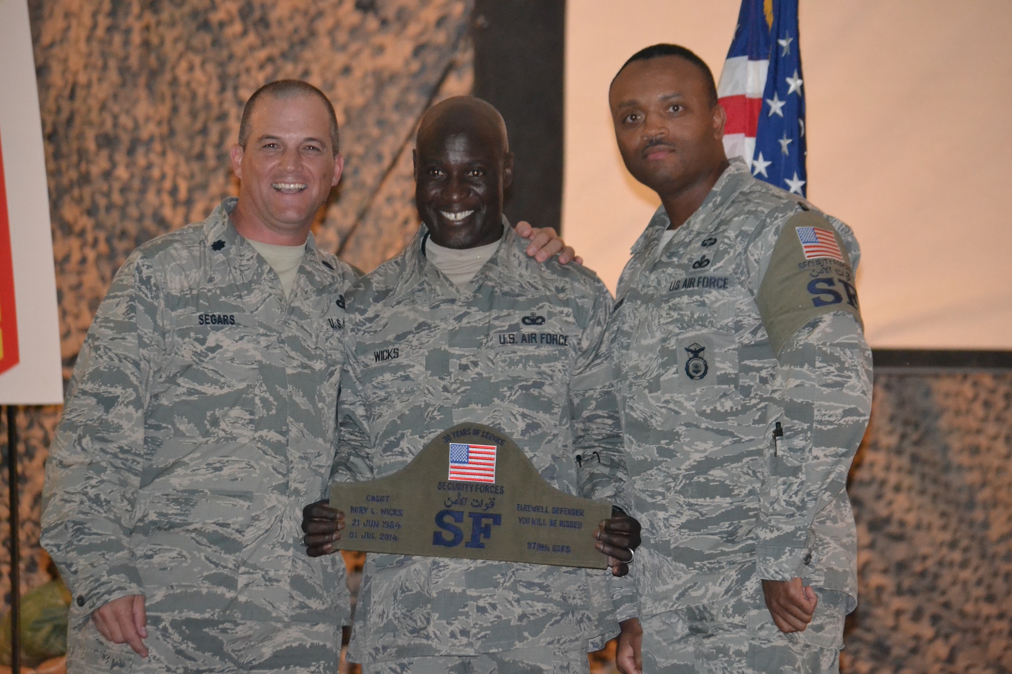 Command chief imparts words of wisdom to grateful wing > U.S. Air