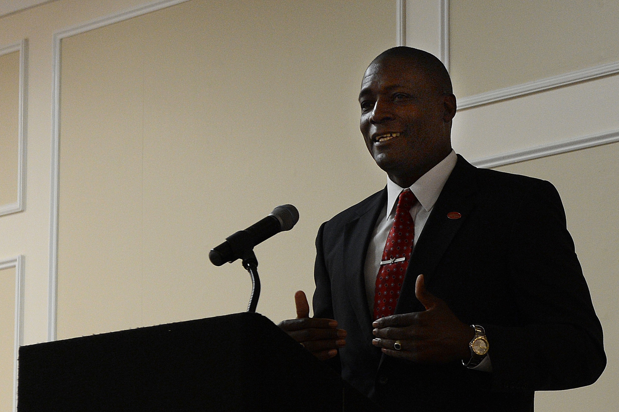 U.S. Air Force retired Chief Master Sgt. Lefford Fate speaks at a volunteer appreciation breakfast at Shaw Air Force Base, S.C., April 7, 2014. The former command chief of the 20th Fighter Wing spoke about volunteering and giving his thanks to all of the volunteers throughout Shaw AFB. (U.S. Air Force photo by Airman 1st Class Jensen Stidham/Released)