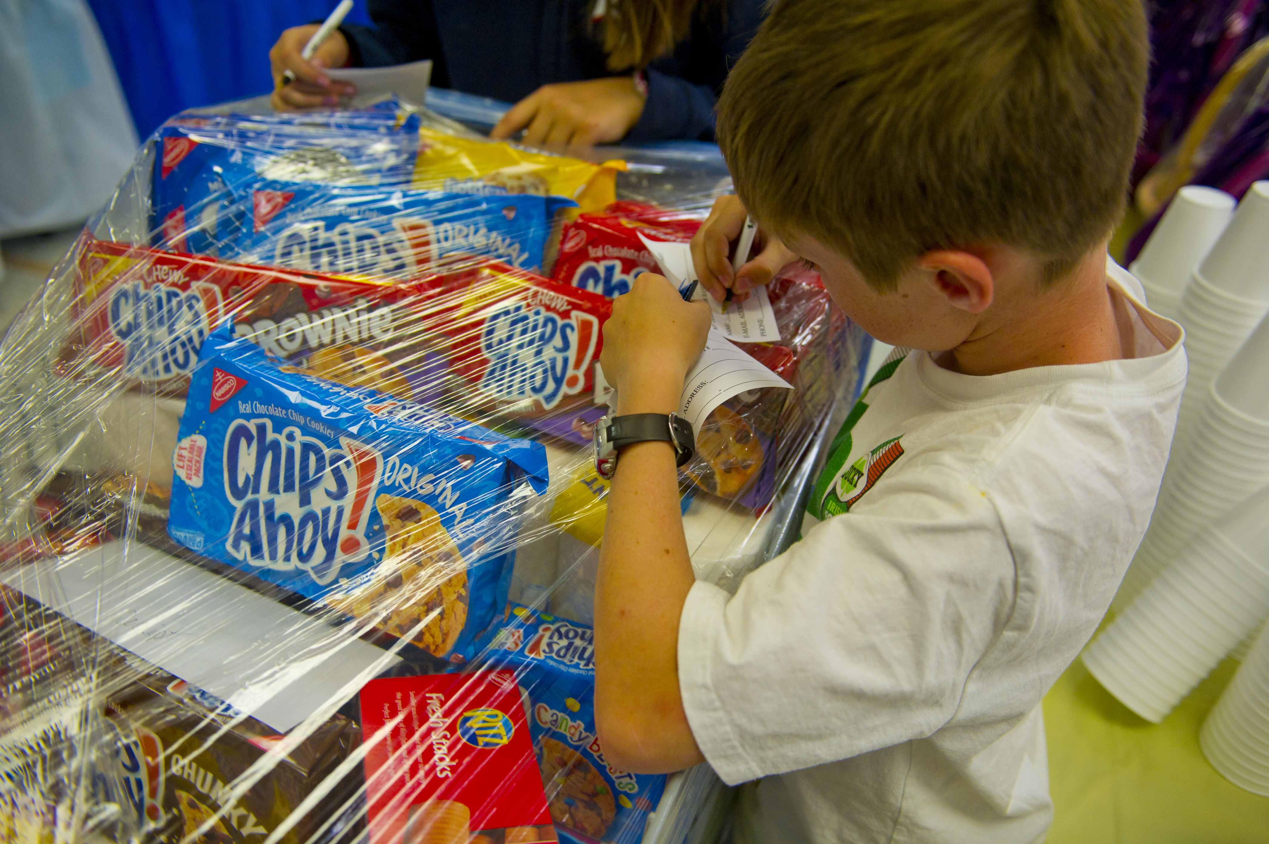 Kids learn math skills at commissary > Holloman Air Force Base