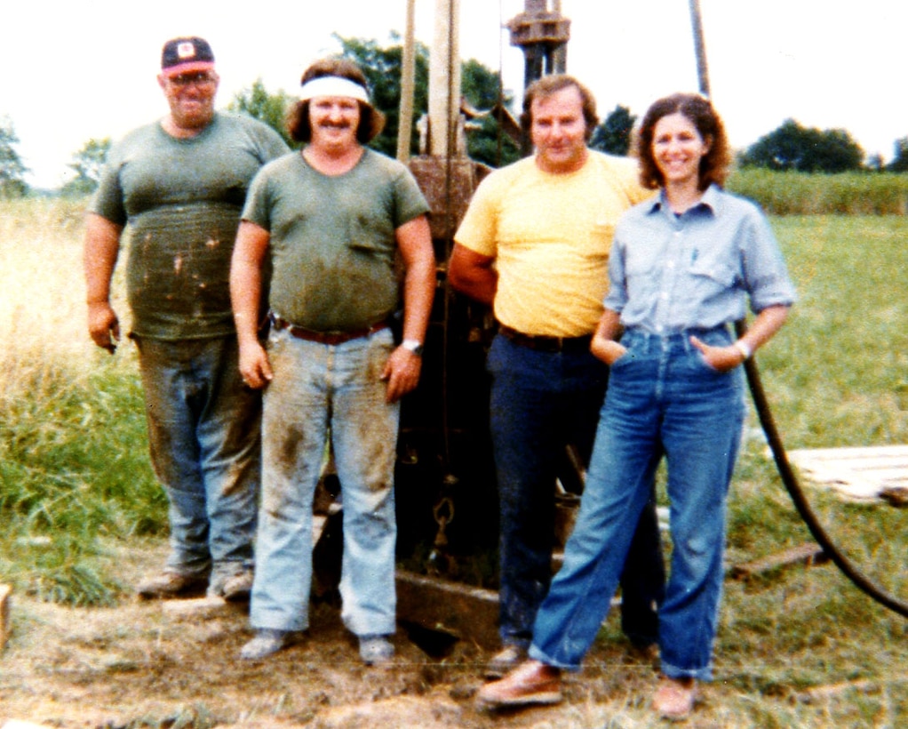 Caryl Hickel (right) on a work site with male coworkers in April 1979. 