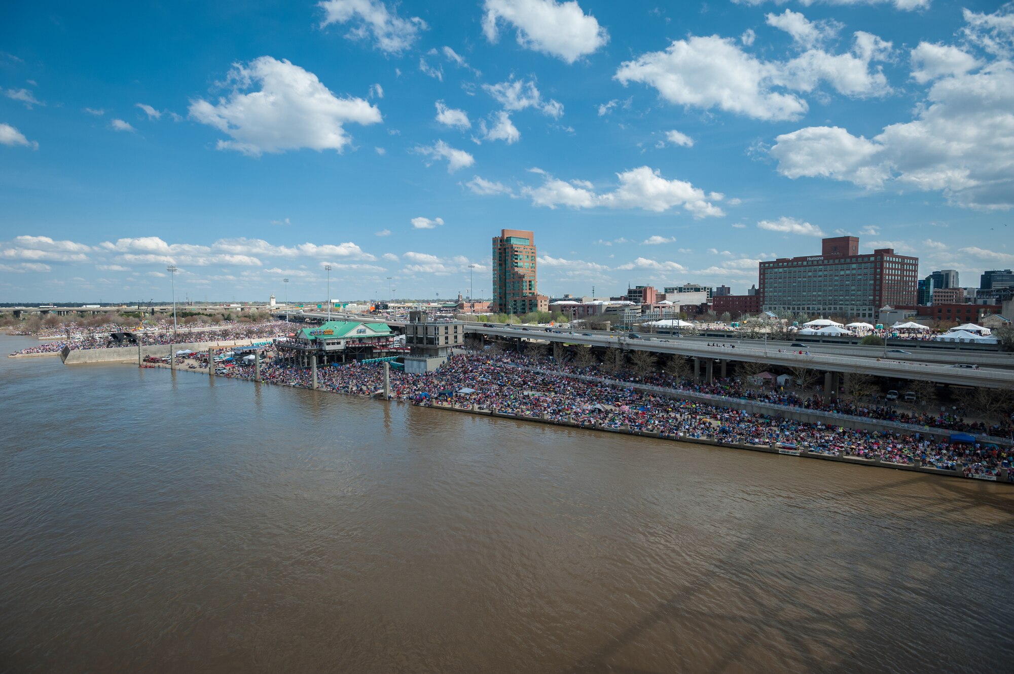 More than 650,000 spectators line the banks of the Ohio River in downtown Louisville, Ky., and Southern Indiana on April 12, 2014, during the annual Thunder Over Louisville air show. This year’s event featured performances by the U.S. Navy Blue Angels, the U.S. Air Force F-22 Raptor Demo Team and 15 other acts. (U.S. Air National Guard photo by Maj. Dale Greer)