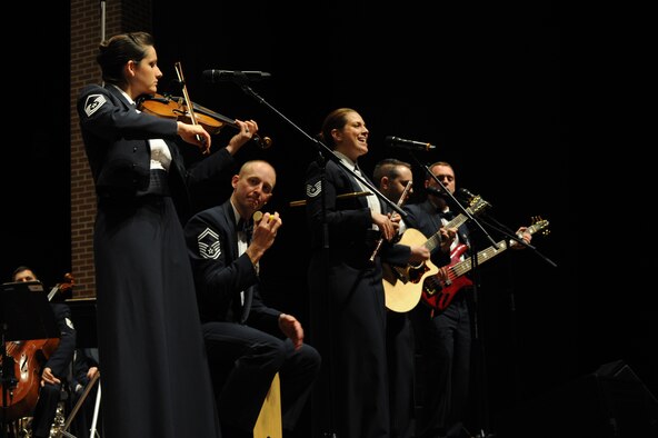 Airmen from The U.S. Air Force Band ensemble Celtic Aire perform during at Michigan State University in East Lansing, Mich., April 13, 2014. Celtic Aire plays classic Irish melodies with new twists. (U.S. Air Force photo/Master Sgt. Tammie Moore)