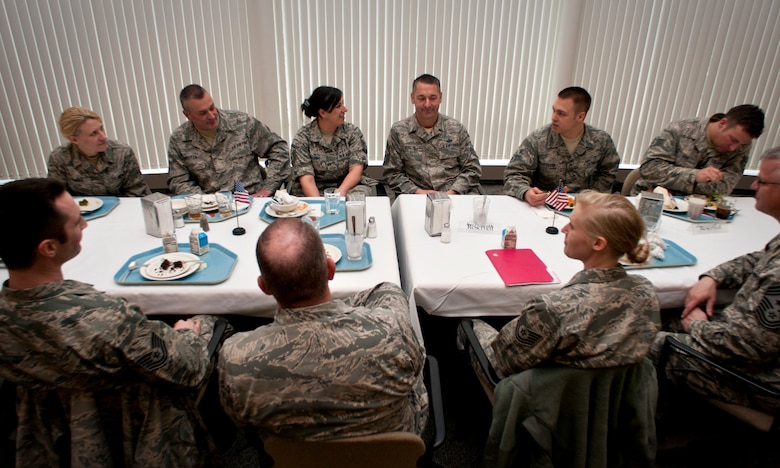 Chief Master Sgt. James Hotaling, Command Chief of the Air National Guard, eats lunch with Honor Airmen from the 133rd Airlift Wing in St. Paul Minn., Apr. 12, 2014. Chief Hotaling visited the wing to discuss the health of the Air Force, our commitment to the Profession of Arms and answered questions from Airmen. (U.S. Air National Guard photo by Staff Sgt. Austen Adriaens/Released)