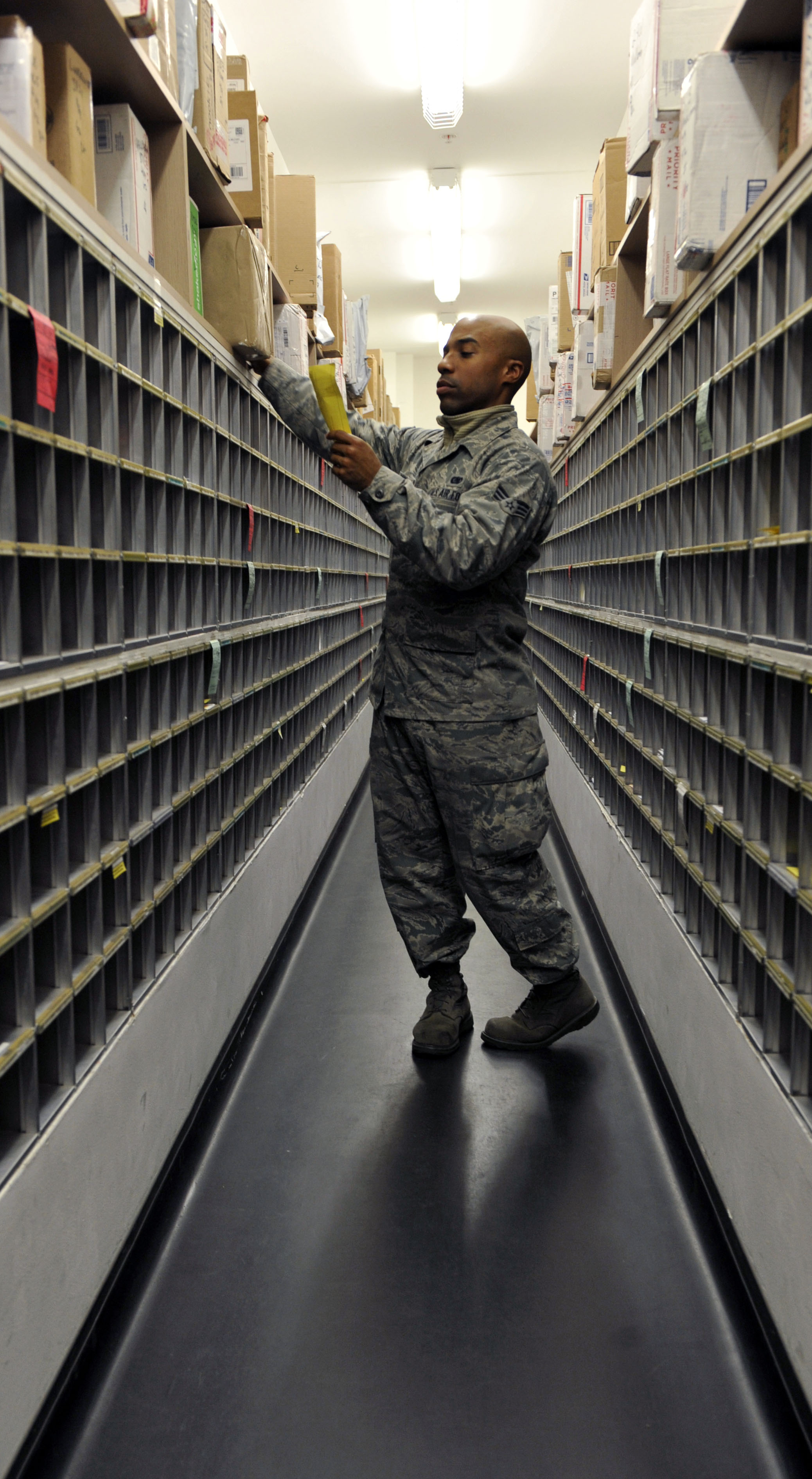 Post Office scores outstanding in inspection > Osan Air Base > Article
