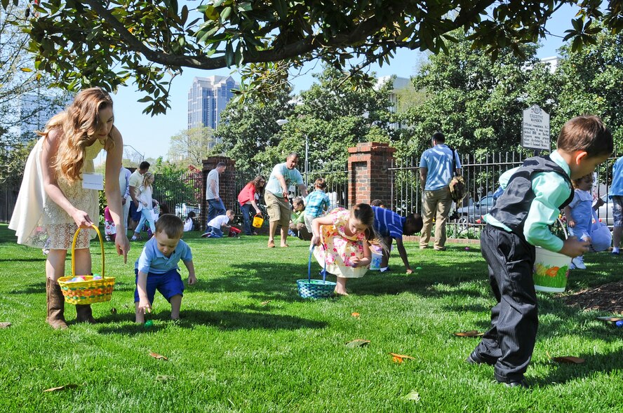 Families from several bases in North Carolina, including Seymour Johnson Air Force Base, Camp Lejeune and Fort Bragg, participate in an Easter egg hunt April 12, 2014, at the Governor’s Executive Mansion in Raleigh, N.C. The event was hosted by Ann McCrory, North Carolina’s First Lady, to celebrate the Month of the Military Child. (U.S. Air Force photo/Tech. Sgt. Colette M. Graham)