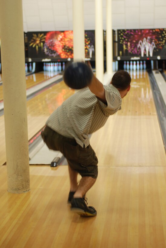The 12th MCD Teen Summit, scheduled June 20 to 21, 2014, will include many fun activities such as bowling and kayaking. (Courtesy photo by Army Sgt. 1st Class Vaughn R. Larson)