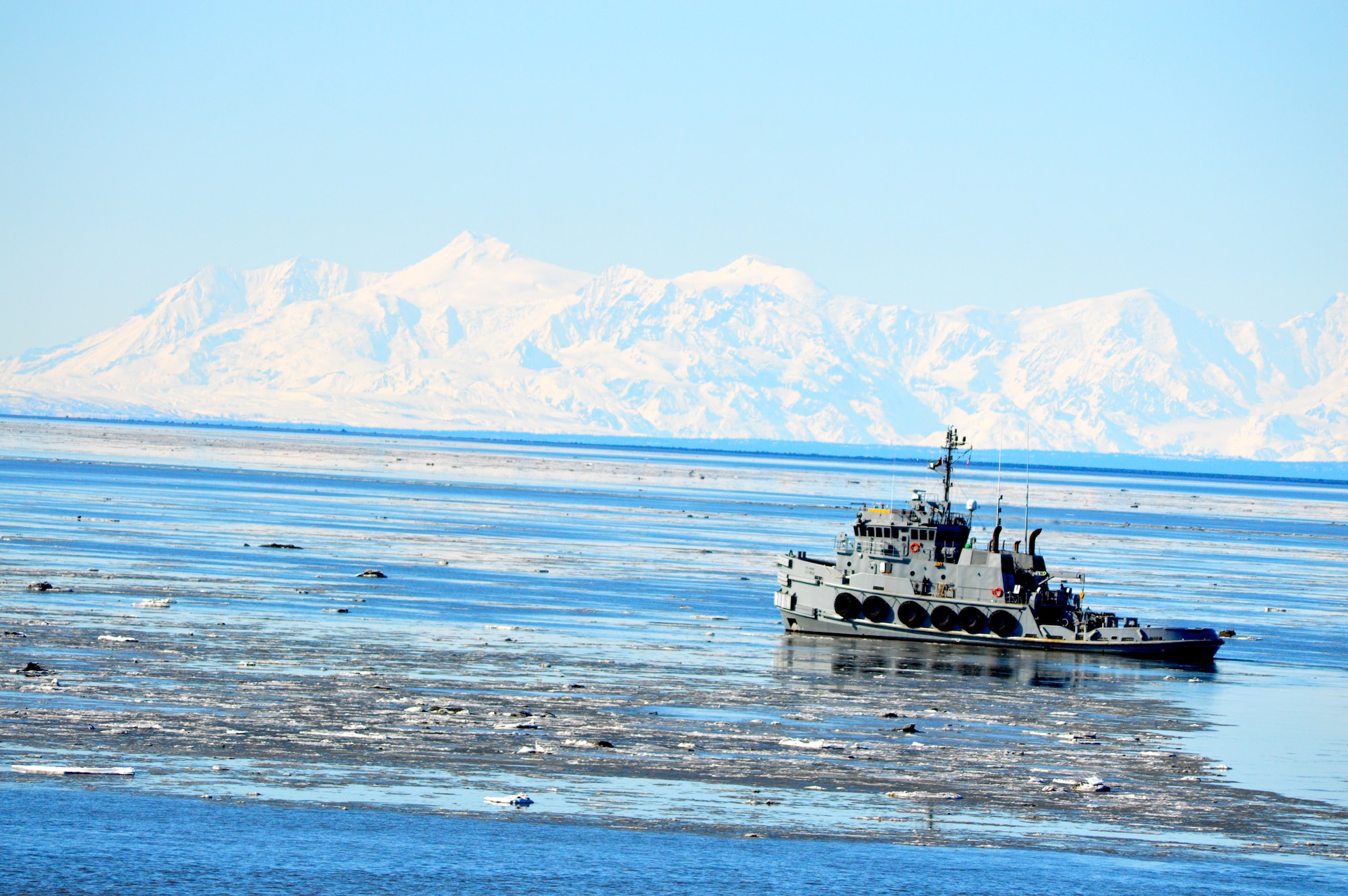 A large tug operated by the U.S. Army Reserve’s 73rd Transportation Company performs overwatch during the Alaska Shield 14 exercise in Tacoma, Wash., April 3, 2014. Soldiers aboard the tug provided overwatch and emergency response assistance to the U.S. Navy’s USNS Mendonca during the Joint Logistics Over-the-Shore portion of the large-scale exercise. (U.S. Army photo by Sgt. Stefanie D. Warner/Released)