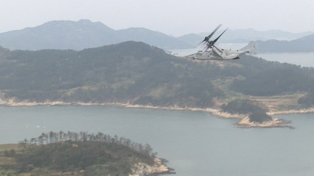 An MV-22 Osprey with Marine Medium Tiltrotor Squadron 265 (Reinforced), 31st Marine Expeditionary Unit, conducts search and rescue operations in response to the sunken ferry Sewol off the coast of the Republic of Korea, April 21. The 31st MEU and Amphibious Squadron 11 (PHIBRON) had just completed participation in exercise Ssang Yong ’14 and were roughly 100 nautical miles away when they were tasked to respond to the incident April 16.  The 31st MEU and PHIBRON 11 provide a forward deployed maritime contingency response force capable of conducting a wide range of amphibious operations in the Asia-Pacific region. 