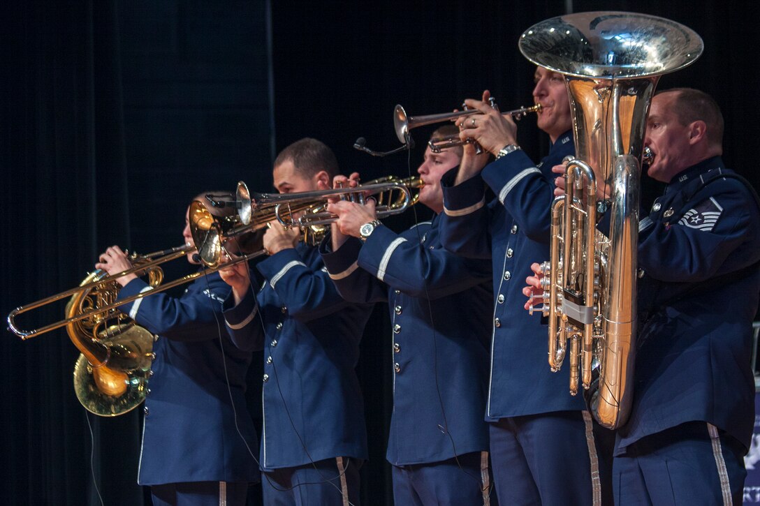Heartland of America Band Holiday Concert