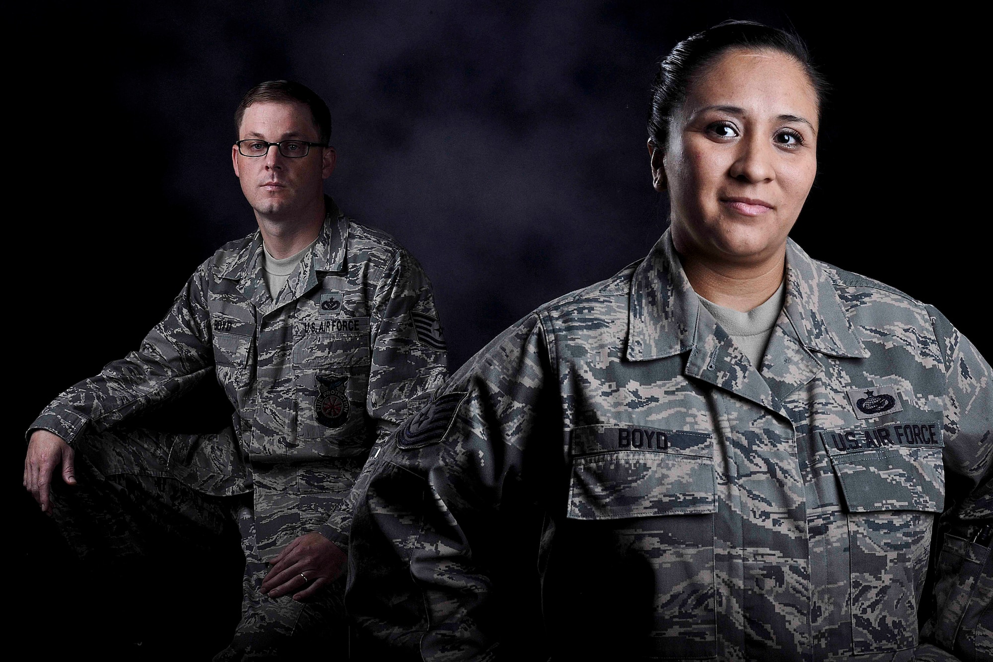 ALTUS AIR FORCE BASE Okla. – U.S. Air Force Tech. Sgt. Ryan Boyd, 97th Civil Engineer Squadron deputy fire chief and U.S. Air Force Tech. Sgt. Tesha Boyd, 97th Force Support Squadron NCO in charge of force management, aided victims in a vehicle accident, April 2, 2014. The Boyds were driving along U.S. Highway 87 South heading to San Antonio, Texas when they saw a major vehicle accident involving two adults and three children. The Boyds provided medical assistance while waiting for emergency responders to arrive to the scene. (U.S. Air Force photo by Senior Airman Jesse Lopez/Released)